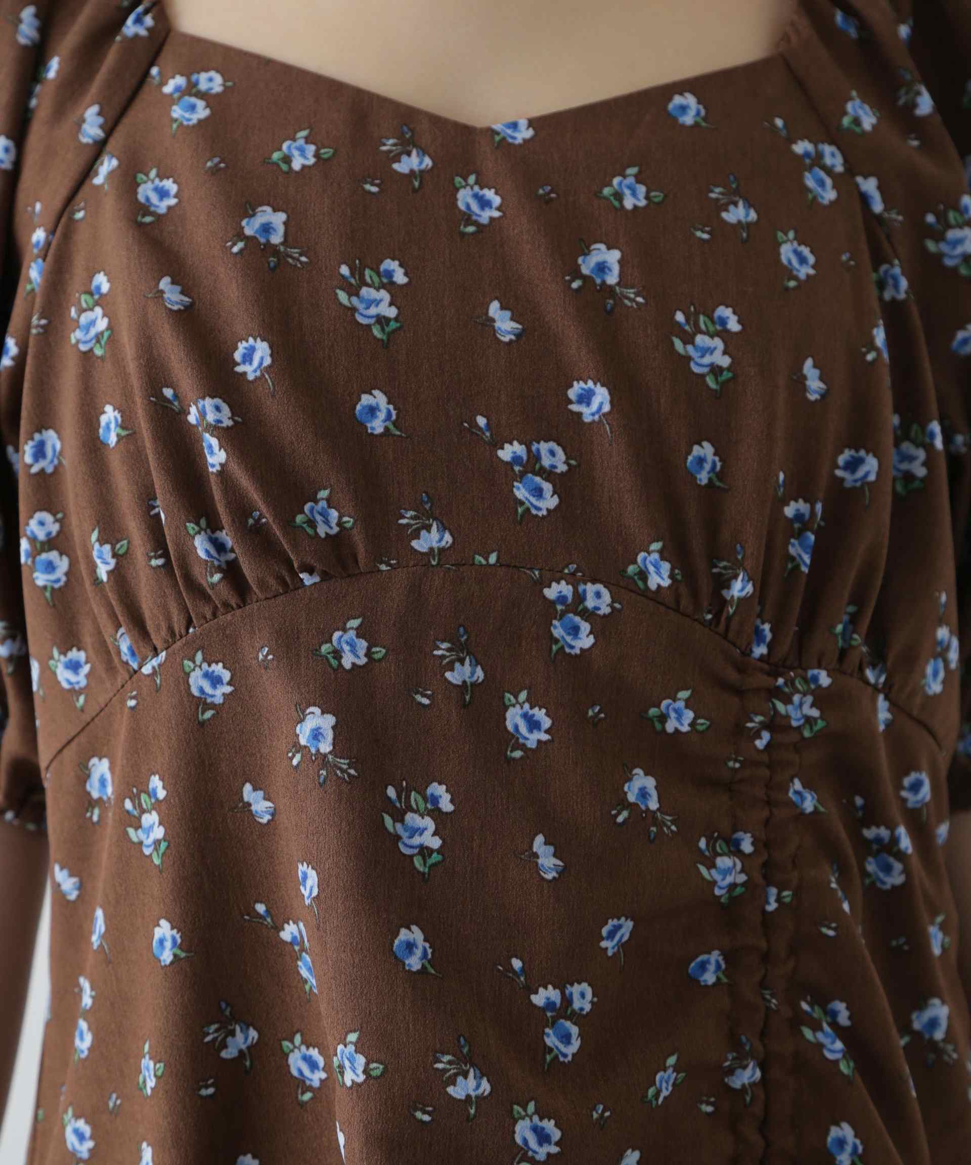 フラワープリントパフスリーブワンピース ブラウン