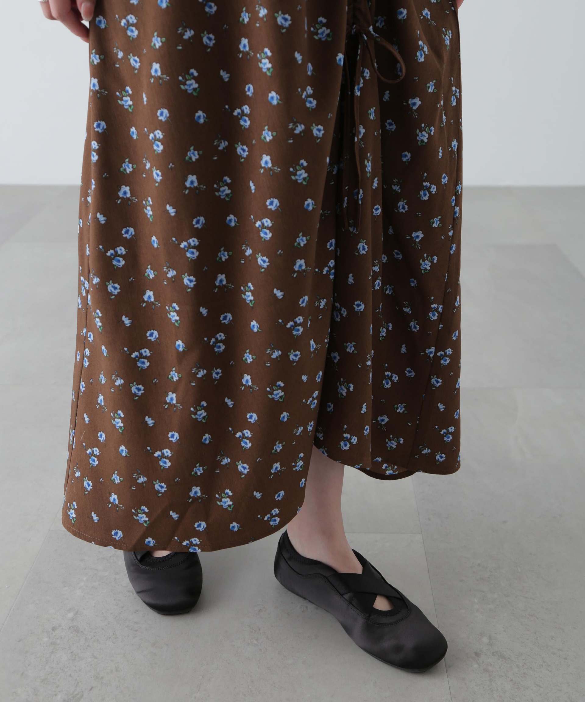 フラワープリントパフスリーブワンピース ブラウン