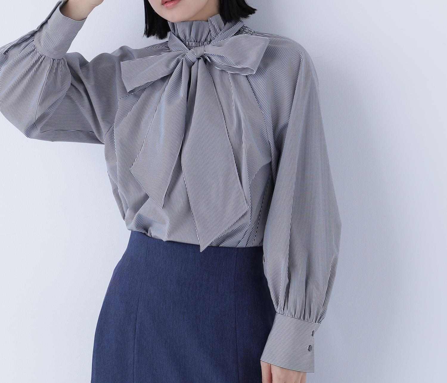ハイネックリボンボウブラウス チャコールストライプ2