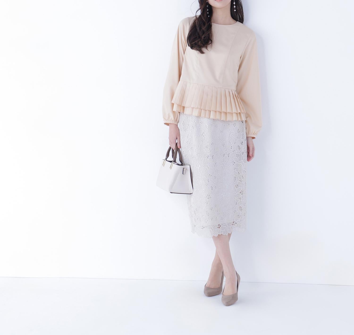 プリーツヘムブラウス ペールアプリコット