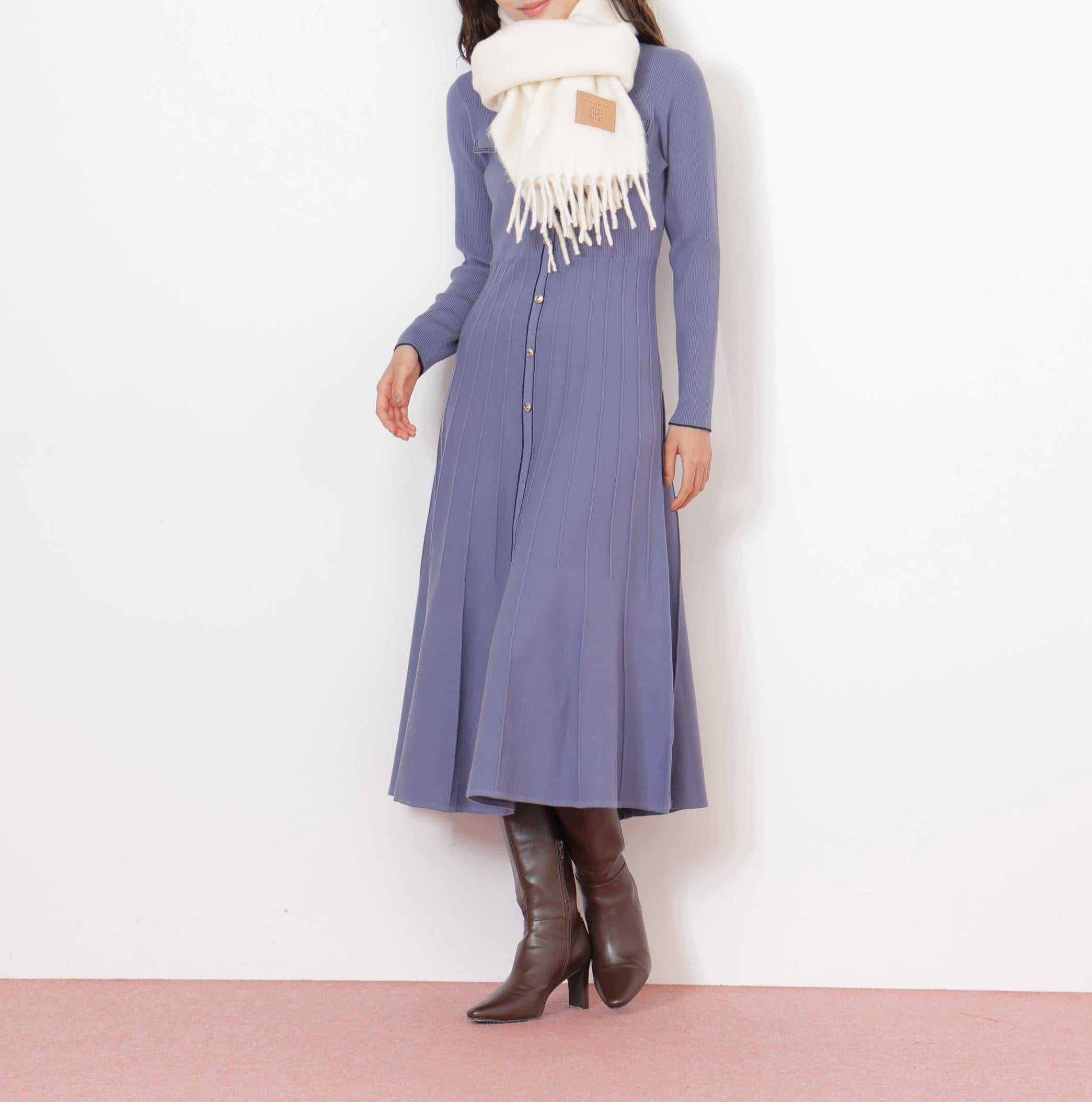 レザータグループヤーンストール ホワイト