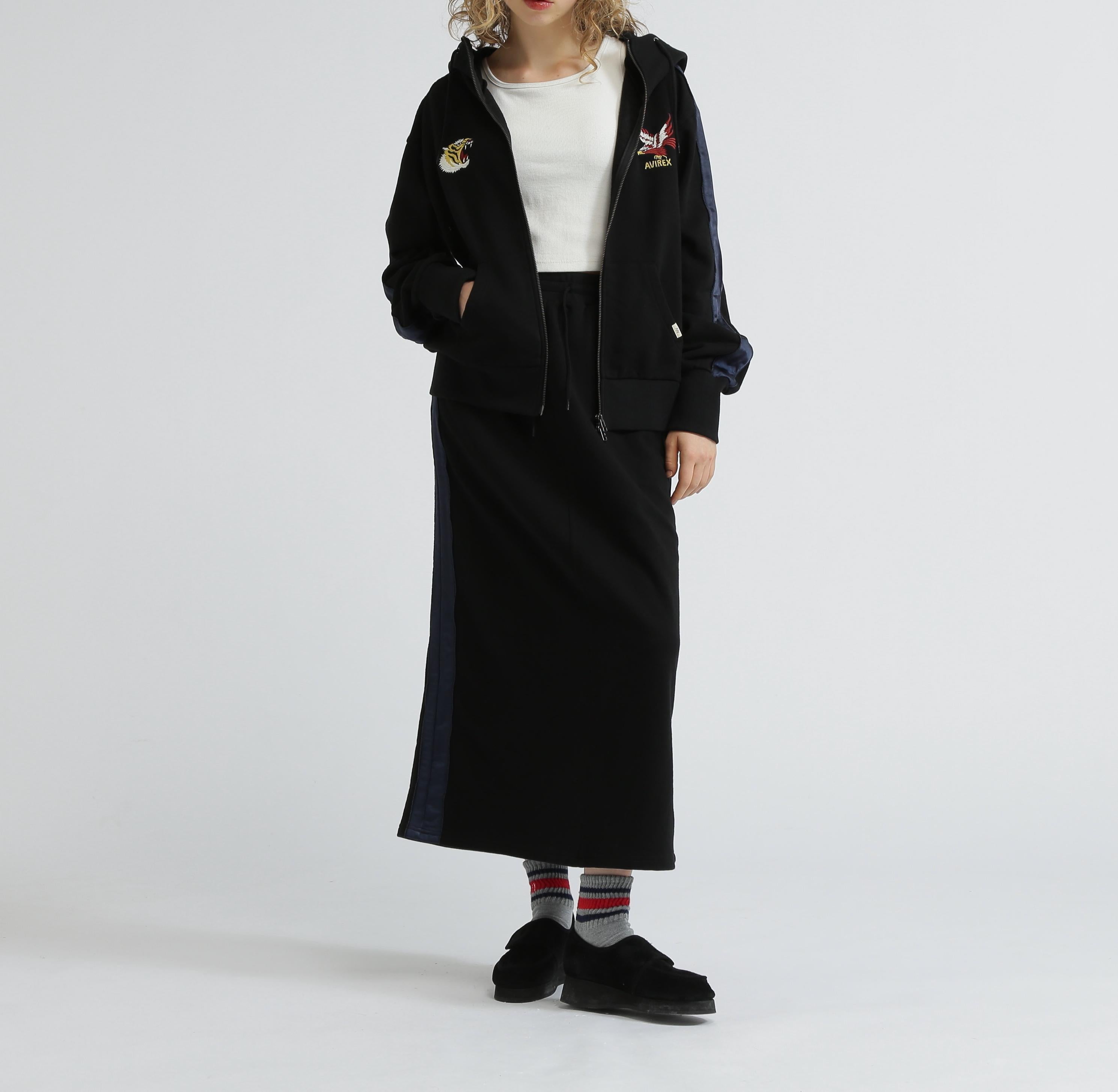 《SOUVENI> COLLECTION》WOMAN/SATIN SKA COMRI PA>KA ブラック