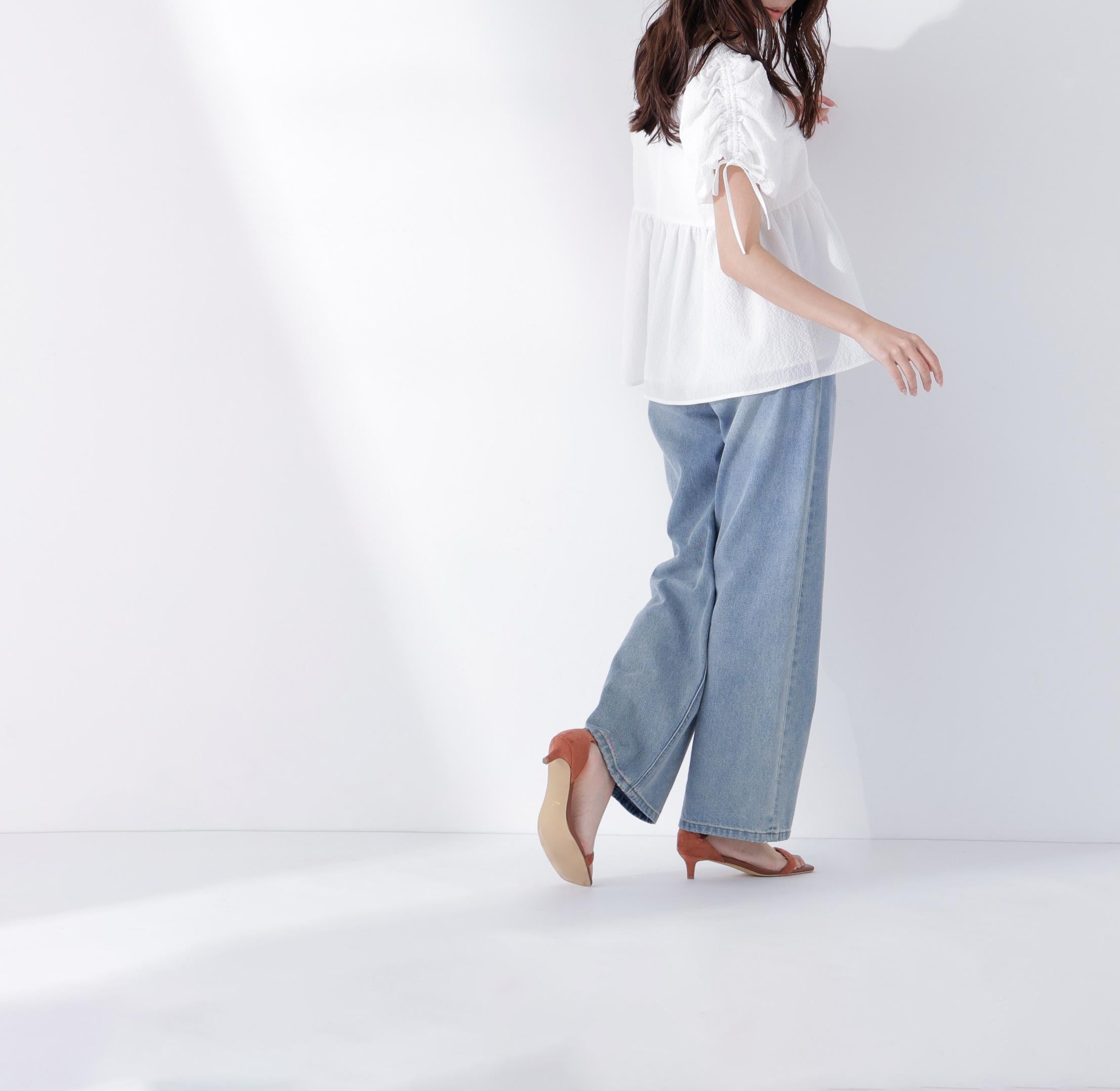 ドロストギャザースリーブブラウス オフホワイト1