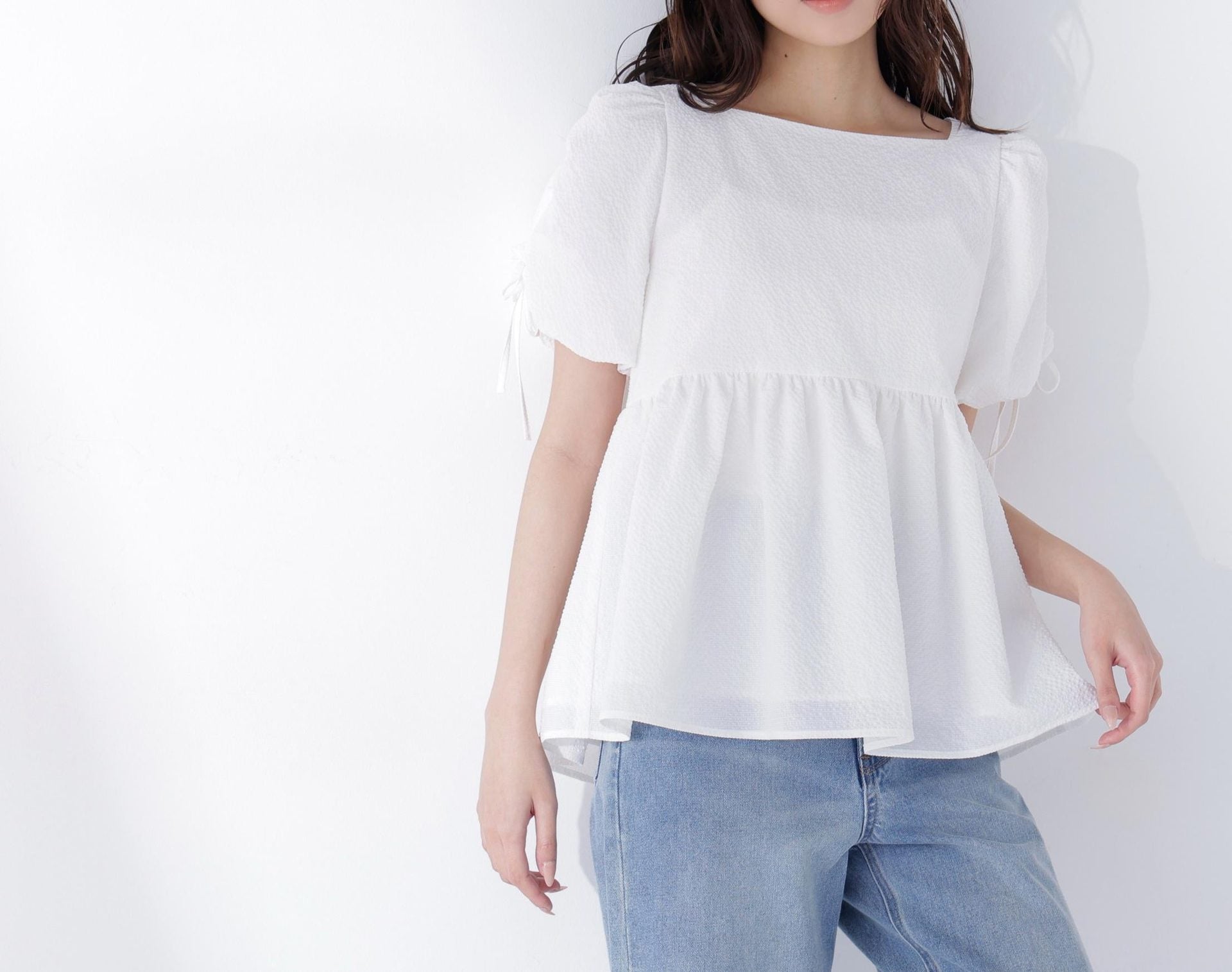 ドロストギャザースリーブブラウス オフホワイト1