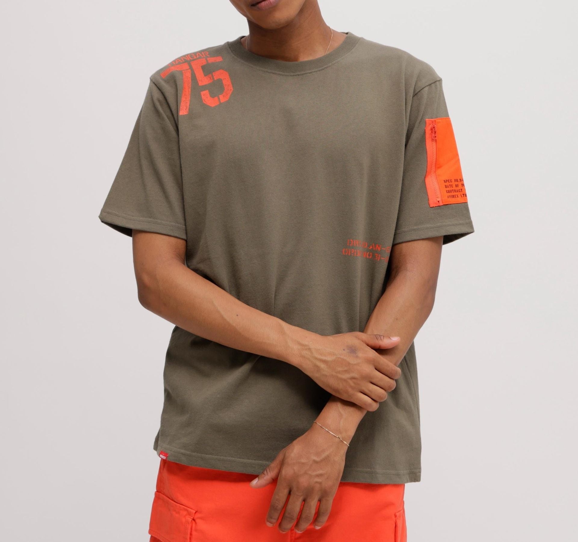 《WER&DEPOT限定》 >EMODEL DESIGN C>EW NECK T-SHI>T/リモデルデザイン半袖Tシャツ オリーブ