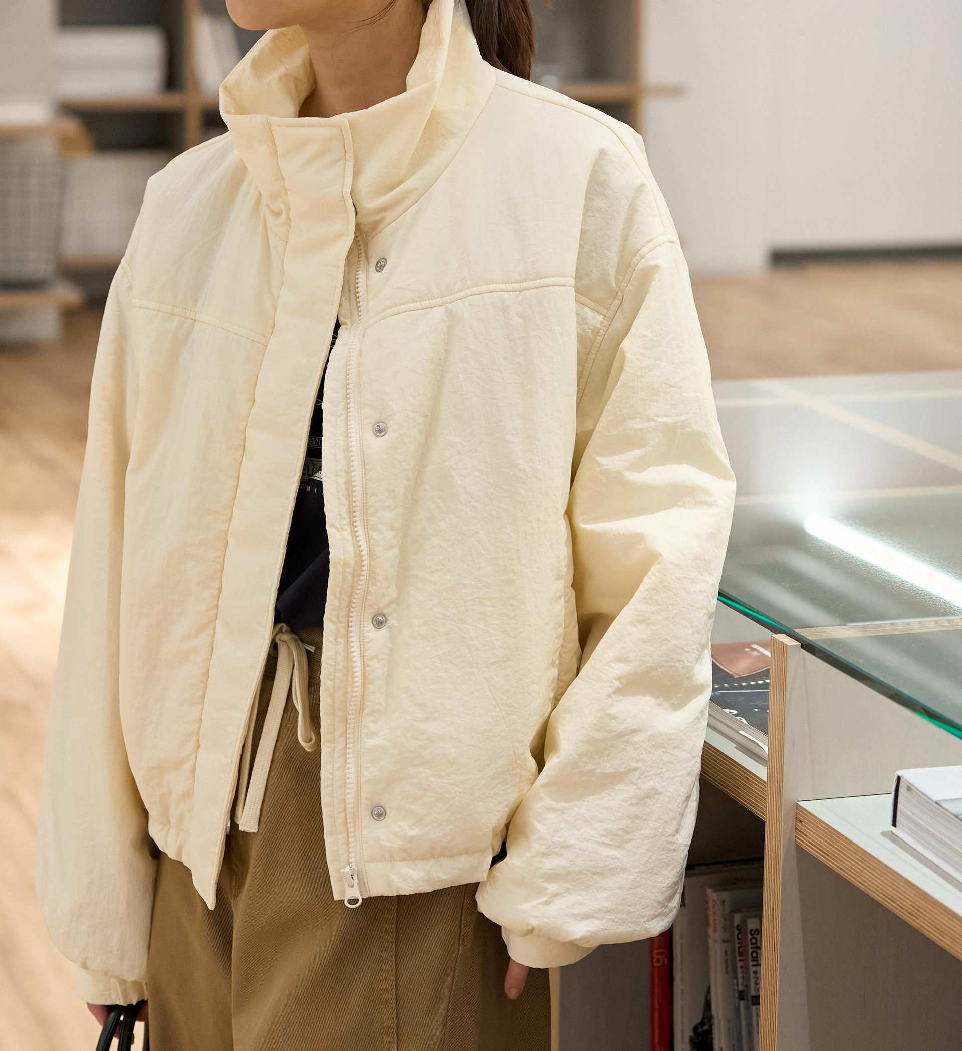 モンスターショートブルゾン オフホワイト