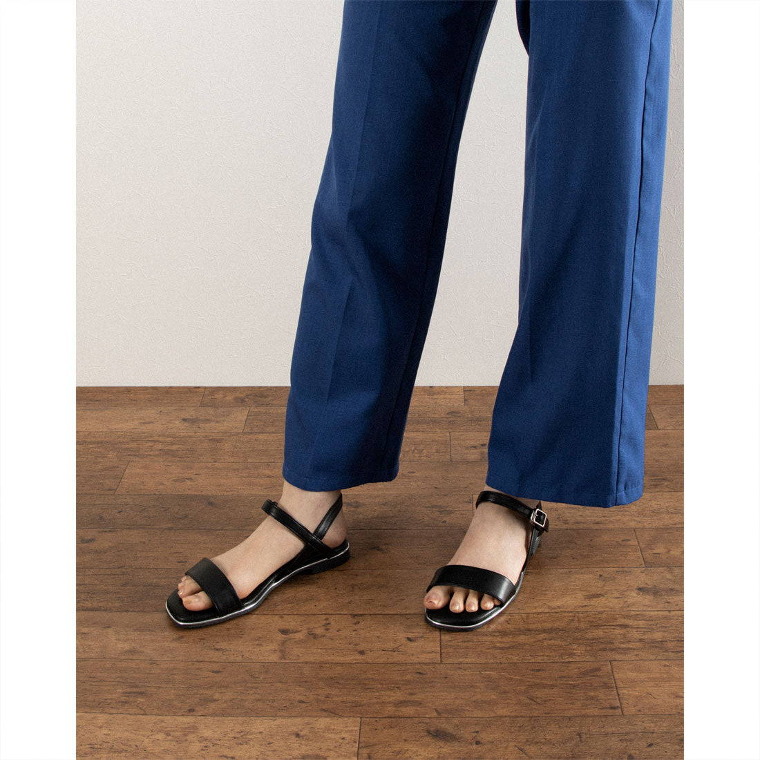 アー・ヴェ・ヴェ a.v.v レディース サンダル フラット ストラップ AVV-1902