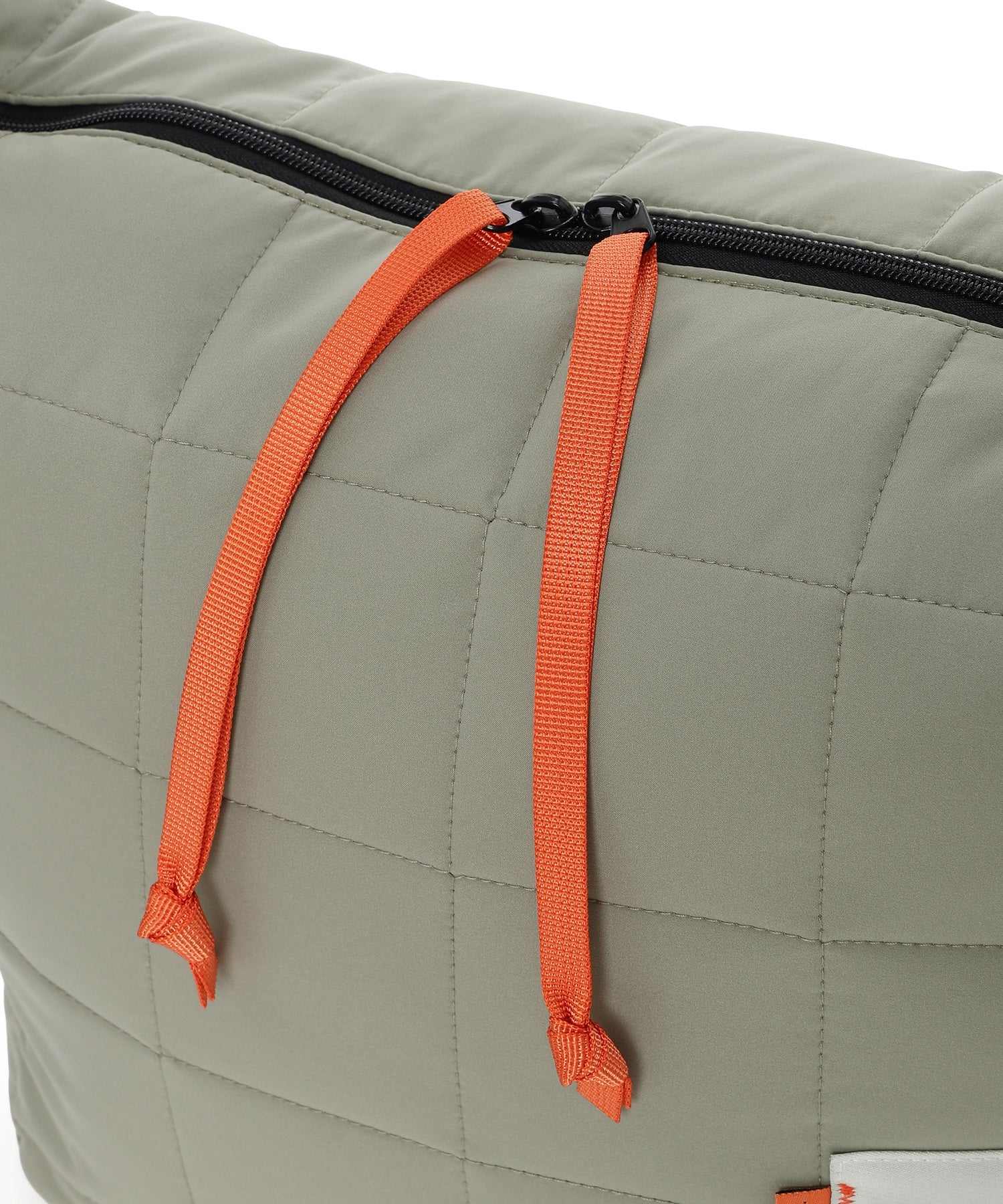 エーシーデザインバイアルファキュービック A/C DESIGN BY ALPHA CUBIC 【ONDOO】キルティングショルダーバック (オフホワイト) オフホワイト