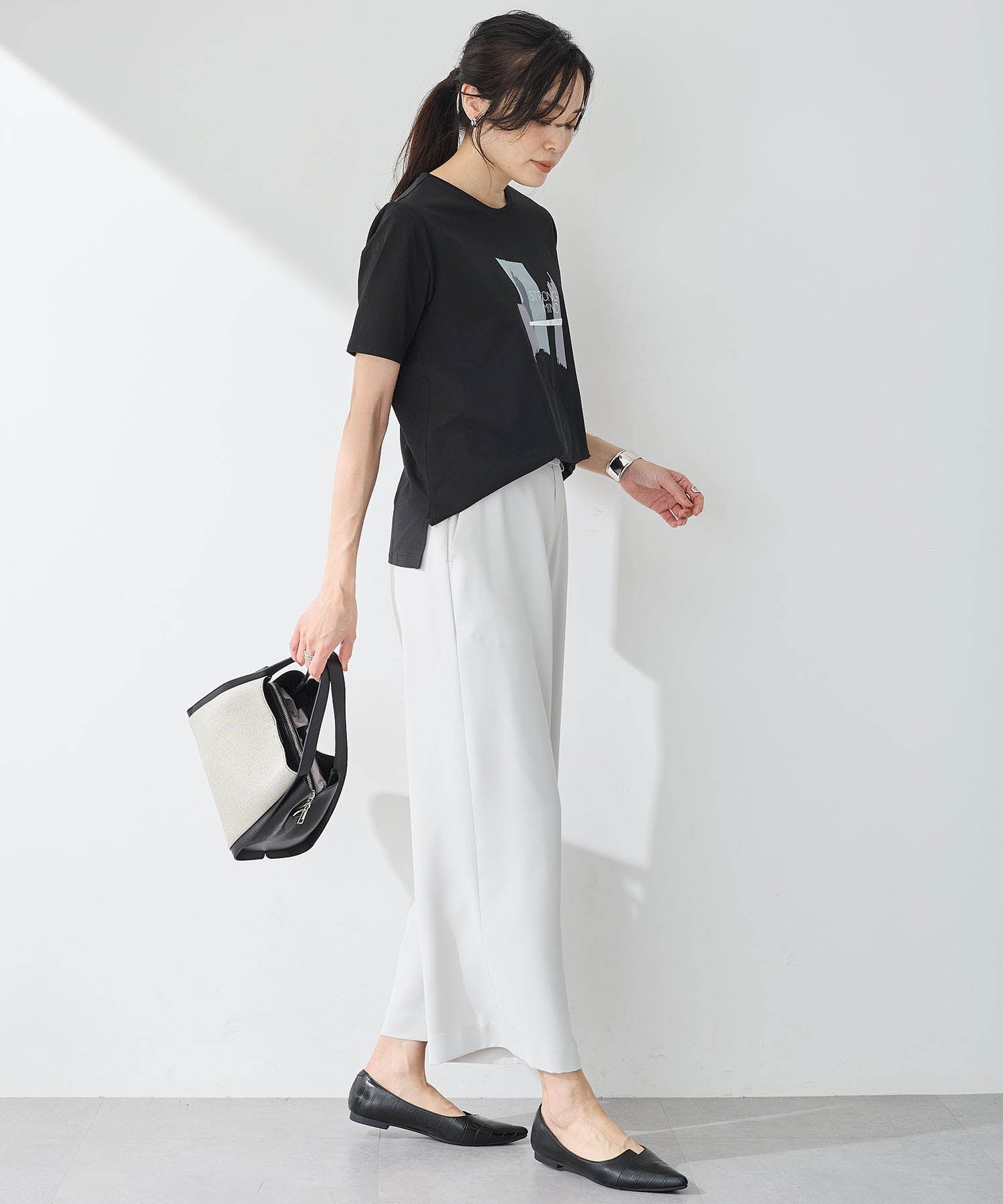 エーシーデザインバイアルファキュービック A/C DESIGN BY ALPHA CUBIC グラフィックTシャツ【接触冷感・UVカット】 (オフホワイト) オフホワイト