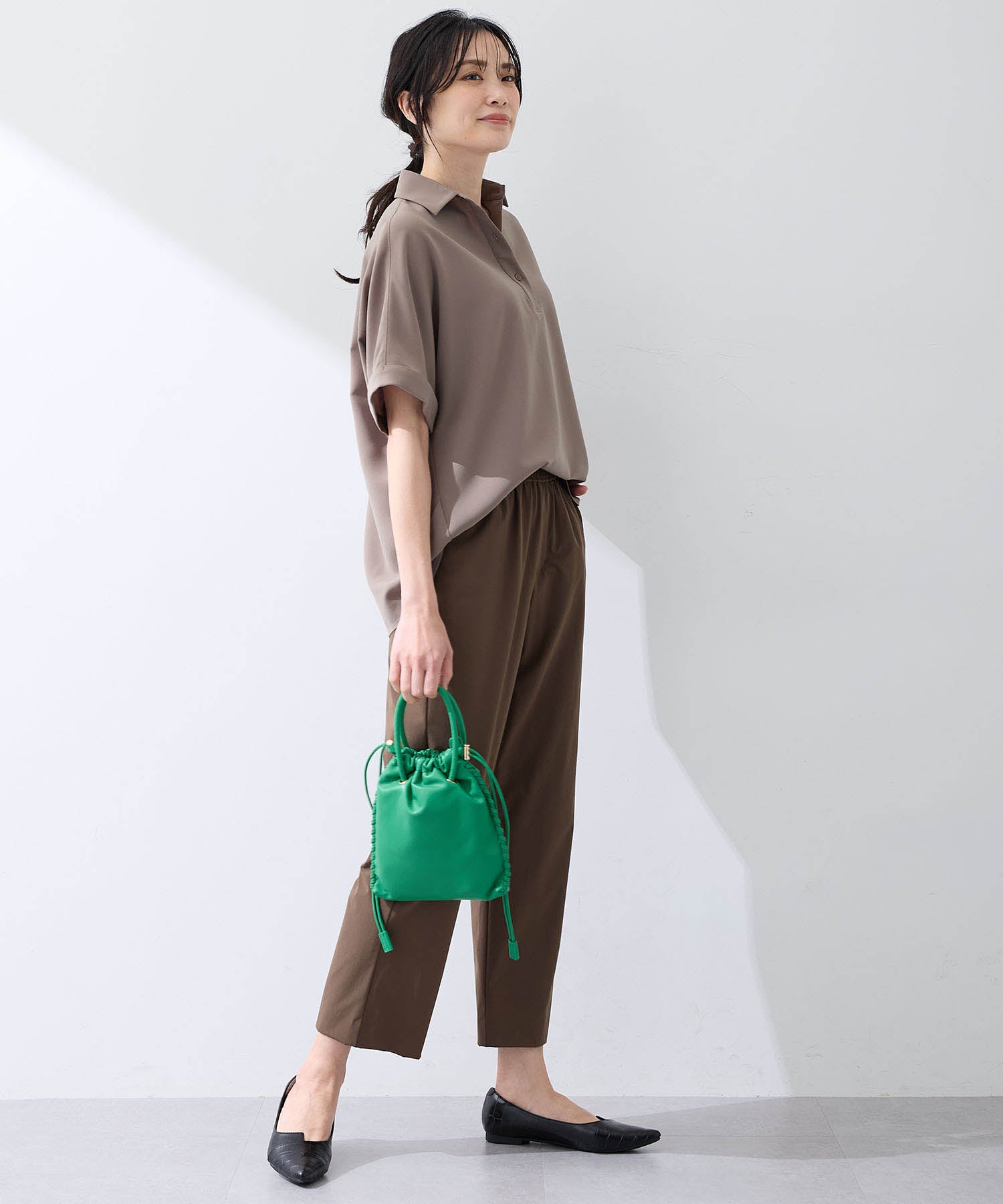 エーシーデザインバイアルファキュービック A/C DESIGN BY ALPHA CUBIC 【美モーション】ストレッチナイロンラッシュストレートパンツ【接触冷感・UVカット・撥水・ウエストゴム】 (ネイビー) ネイビー