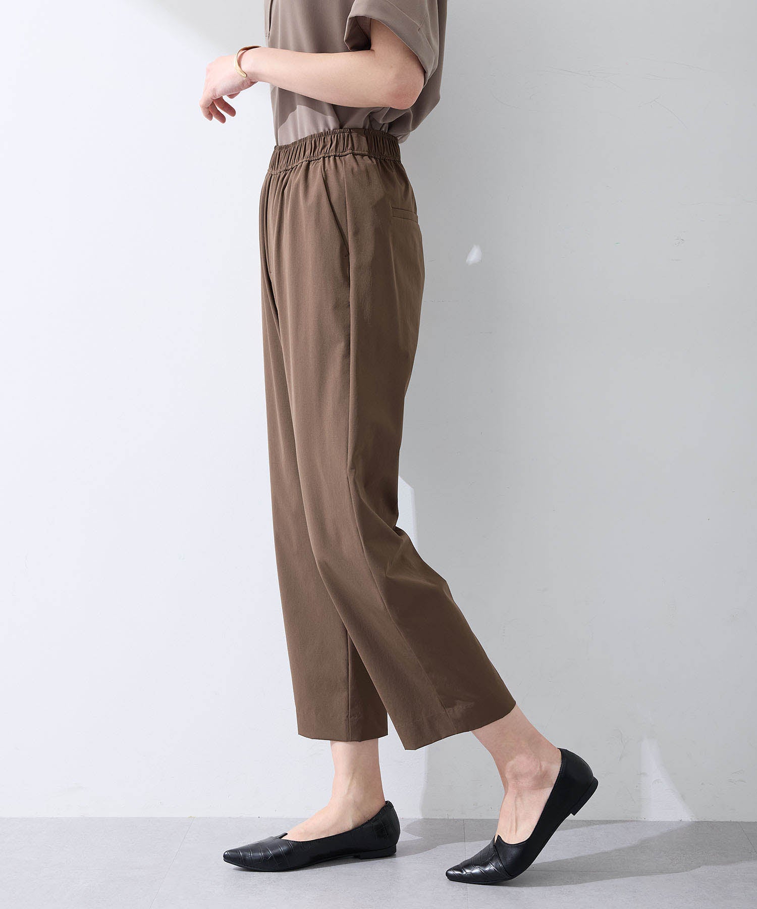 エーシーデザインバイアルファキュービック A/C DESIGN BY ALPHA CUBIC 【美モーション】ストレッチナイロンラッシュストレートパンツ【接触冷感・UVカット・撥水・ウエストゴム】 (ネイビー) ネイビー