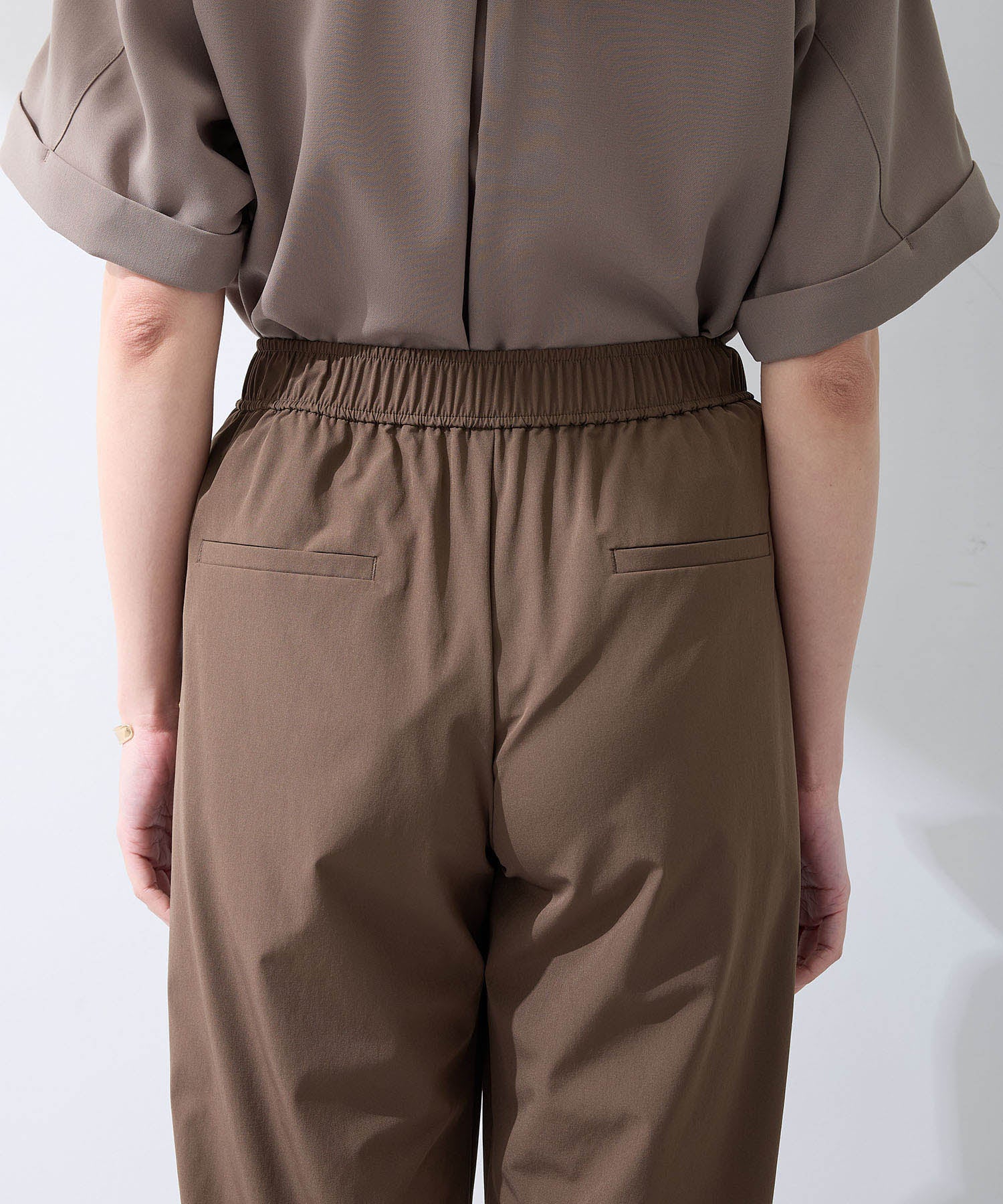 エーシーデザインバイアルファキュービック A/C DESIGN BY ALPHA CUBIC 【美モーション】ストレッチナイロンラッシュストレートパンツ【接触冷感・UVカット・撥水・ウエストゴム】 (ネイビー) ネイビー