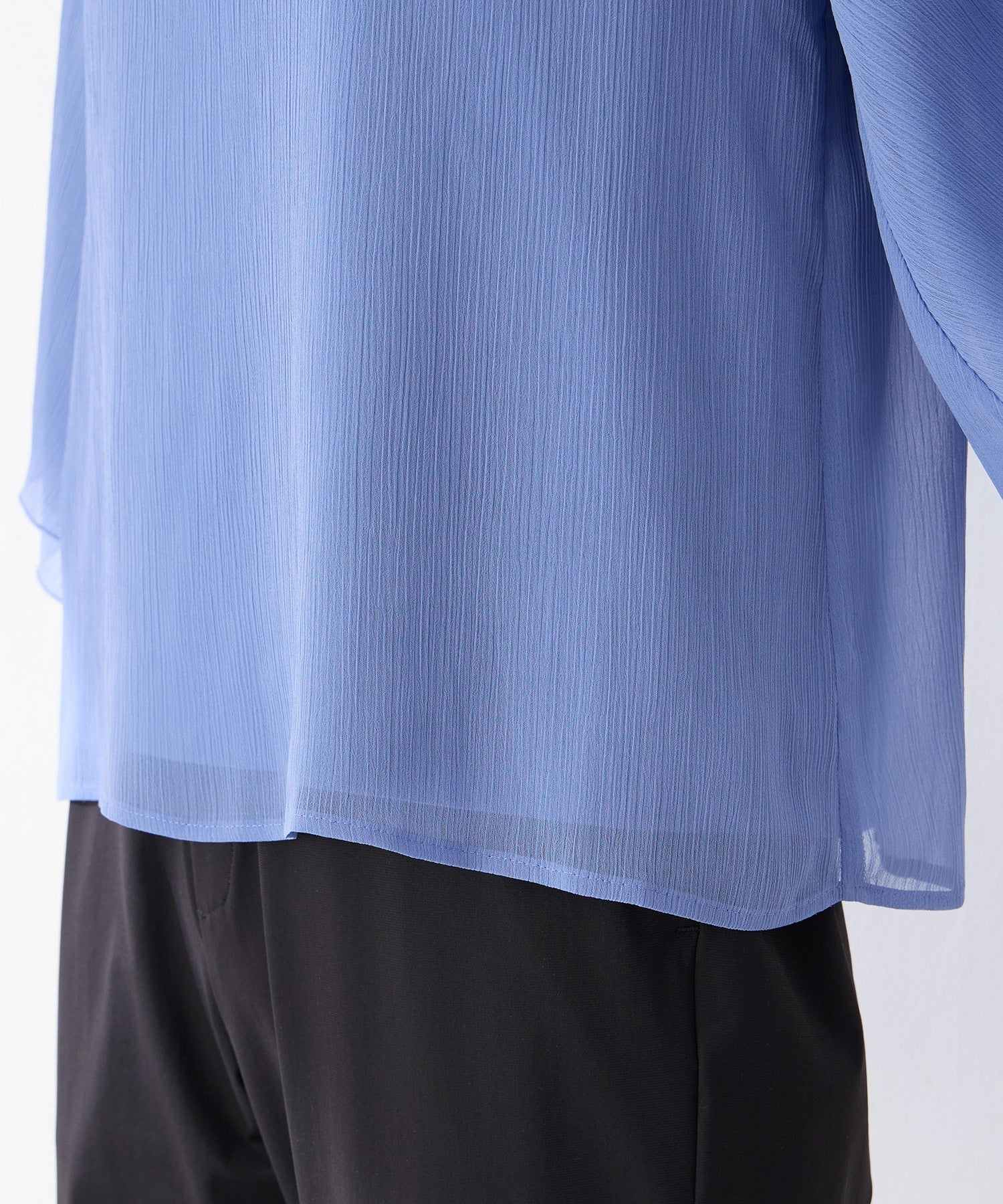 エーシーデザインバイアルファキュービック A/C DESIGN BY ALPHA CUBIC シアーケープスリーブプルオーバー (ブルー) ブルー