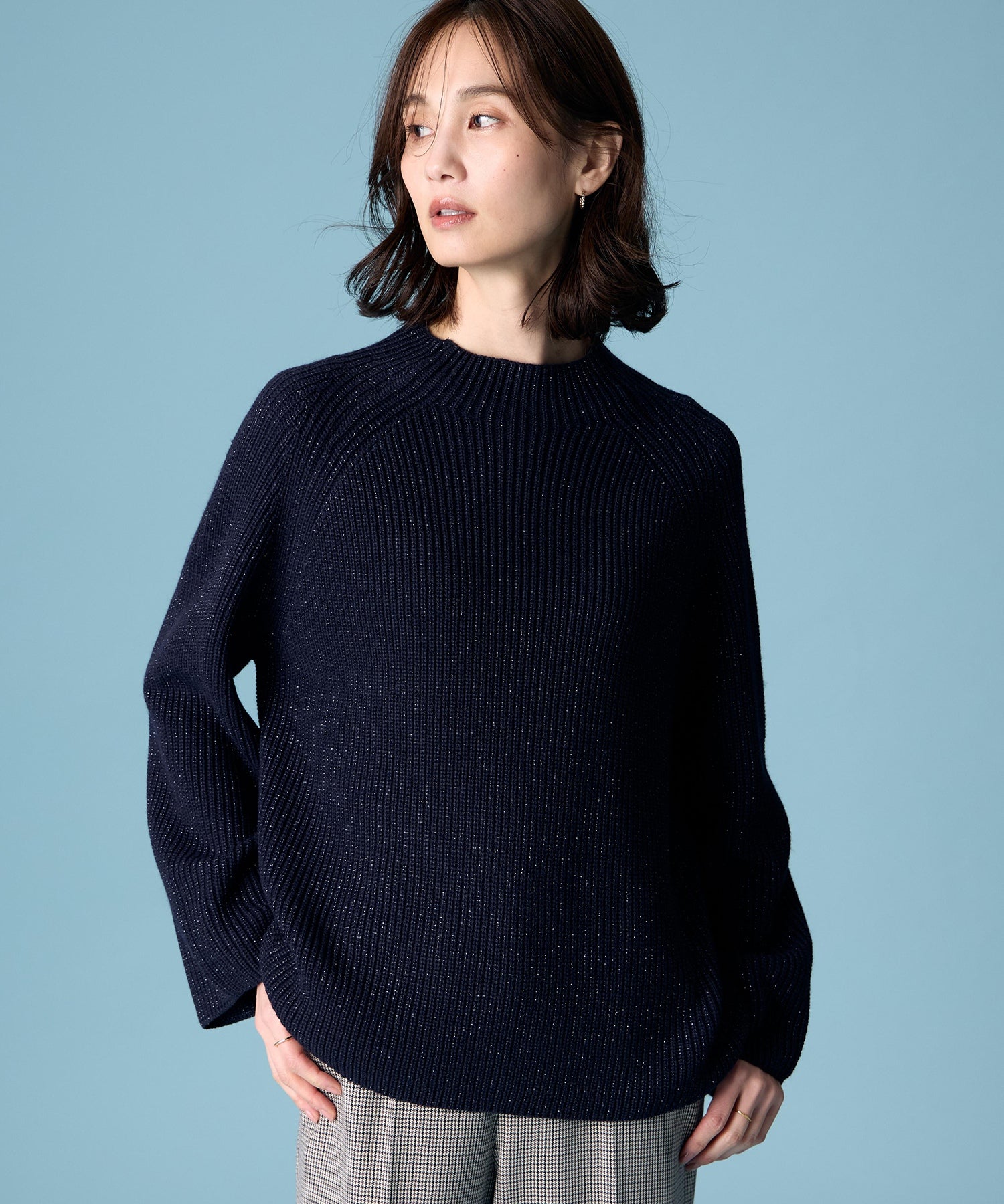 エーシーデザインバイアルファキュービック A/C DESIGN BY ALPHA CUBIC ラメニットプルオーバー (ネイビー) ネイビー