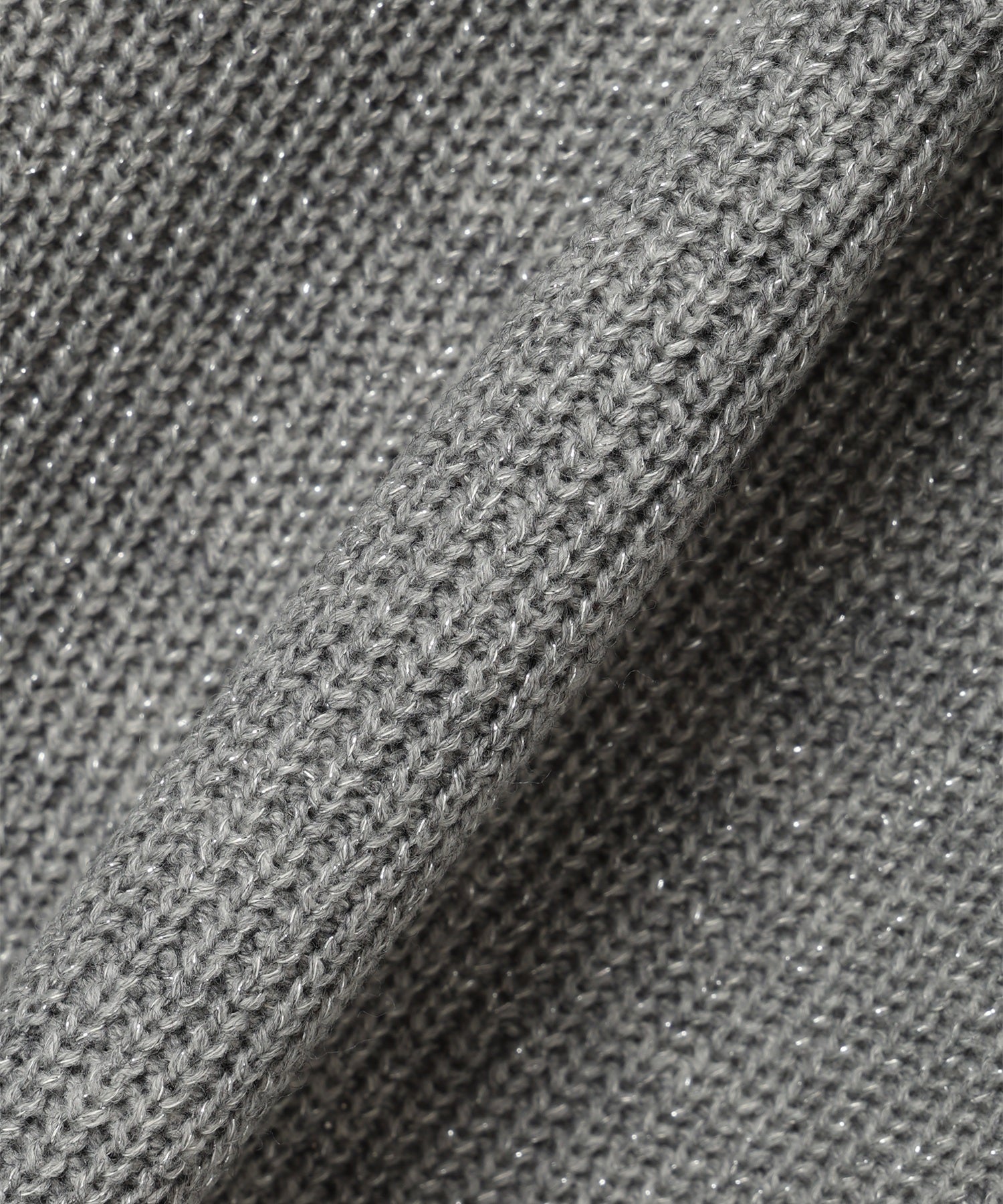 エーシーデザインバイアルファキュービック A/C DESIGN BY ALPHA CUBIC ラメニットプルオーバー (ネイビー) ネイビー