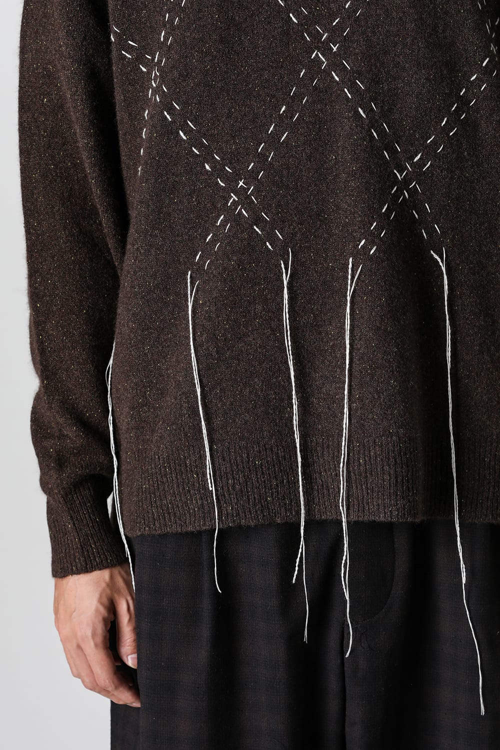 ア テンタティブ アトリエ A TENTATIVE ATELIER Barron:HANDSTITCH ARGYLE BOXY SWEATER (Dark Brown) Dark Brown