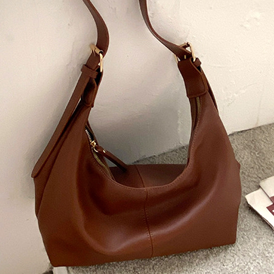 アミュレット Amulet ワンショルダーバッグ レディース 10代 20代 30代 韓国ファッション 韓国 キレイめ 大人 オフィスカジュアル シンプル 柔らか 使い回し