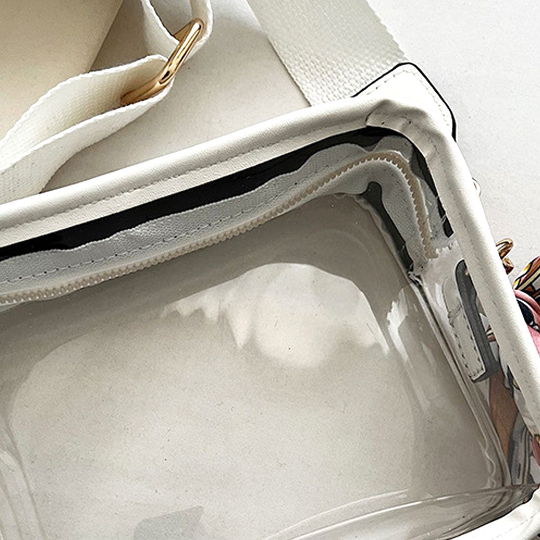 アミュレット Amulet スカーフ付きクリアバッグ レディース かばん ショルダーバッグ 10代 20代 30代 韓国ファッション コンパクト ストリート 旅行 こでかけ