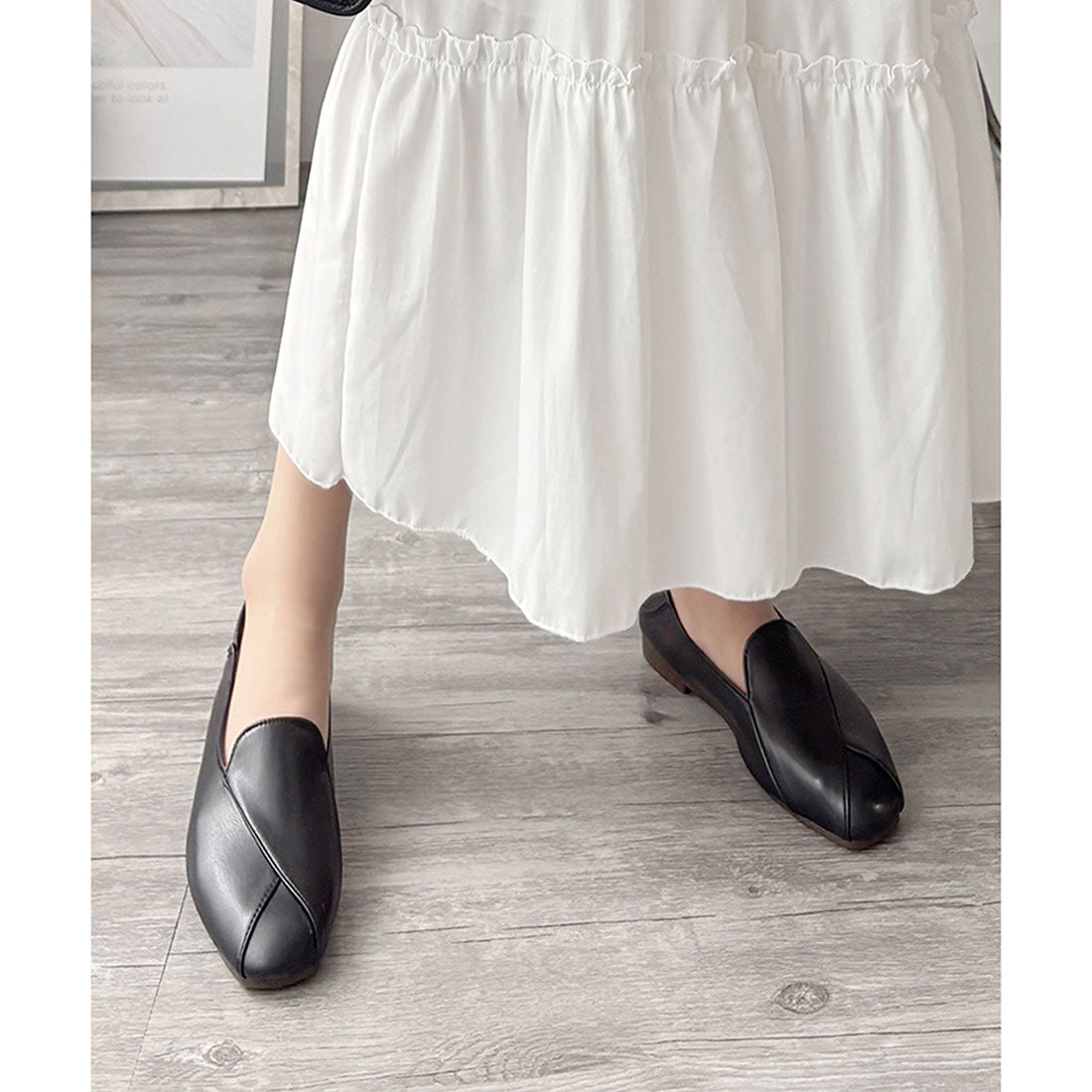 アミュレット Amulet スクエアトゥフラットシューズ レディース 楽ちん ローヒール ぺたんこ 上品 大人カジュアル シンプル 通勤 通学 軽量 痛くない 白 黒 きれいめ (ホワイト) ホワイト