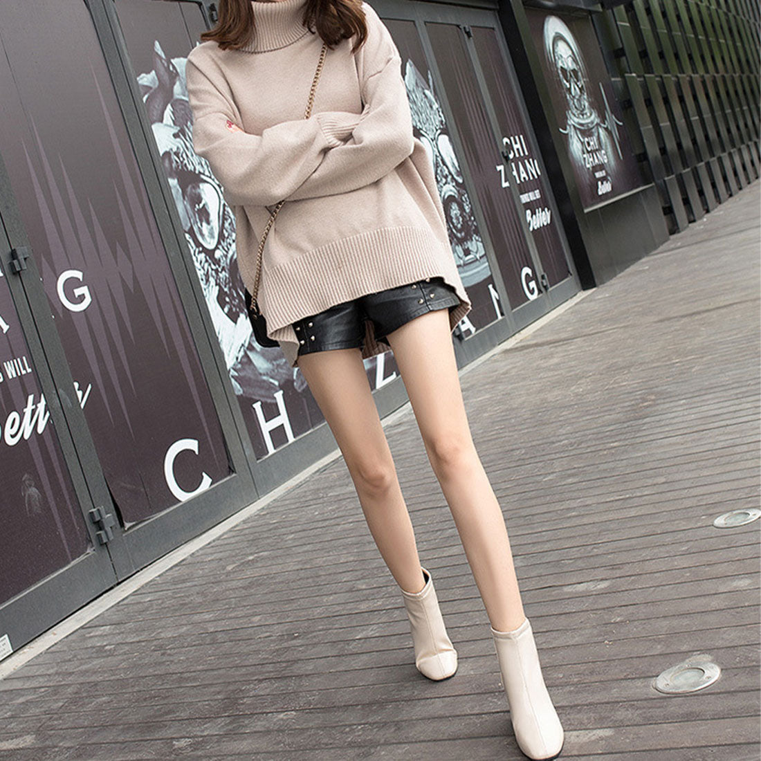 Amulet Short boots for women, 7cm heel, zipper, simple, for mature women