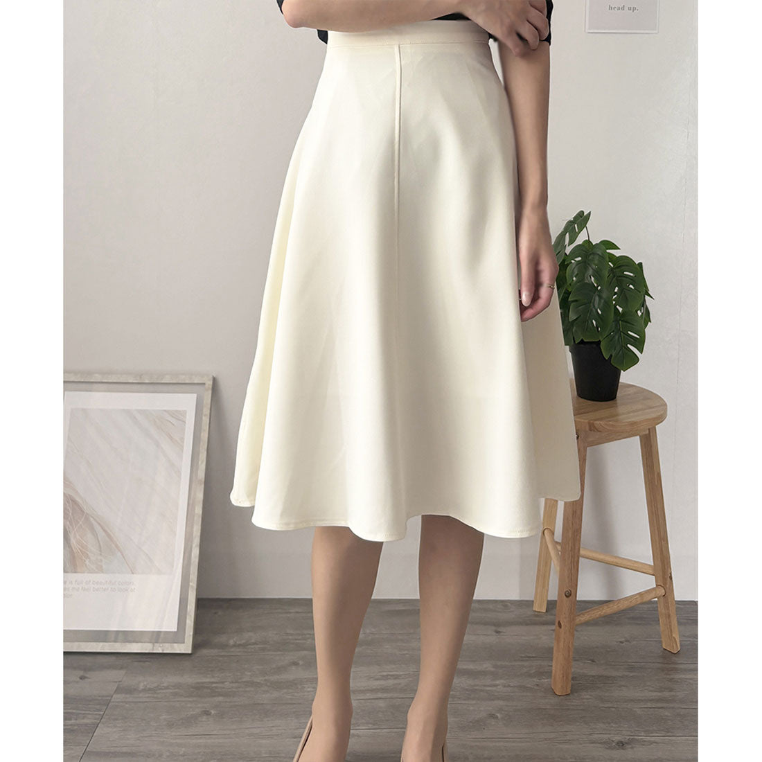 アミュレット Amulet ひざ丈フレアスカート ハイウエスト 無地 脚長 大人 可愛い シンプル レディース (ホワイト) ホワイト