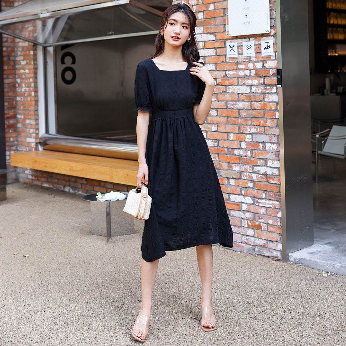 アミュレット Amulet パフスリーブワンピース 半袖 レディース ワンピース 無地 スクエアネック ボリューム袖 可愛い