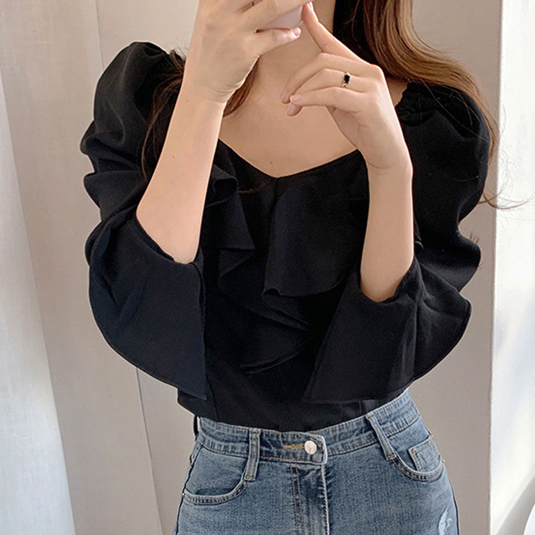 アミュレット Amulet ベルスリーブフリルブラウス レディース トップス 長袖 無地 春服 秋 10代 20代 30代 韓国ファッション オフィスカジュアル キレイめ セクシー