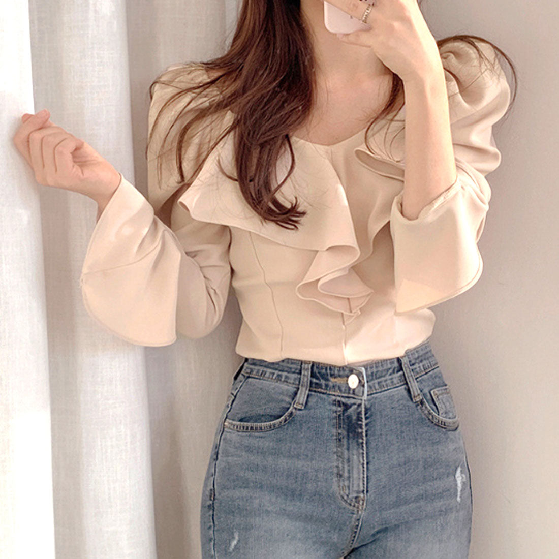 アミュレット Amulet ベルスリーブフリルブラウス レディース トップス 長袖 無地 春服 秋 10代 20代 30代 韓国ファッション オフィスカジュアル キレイめ セクシー