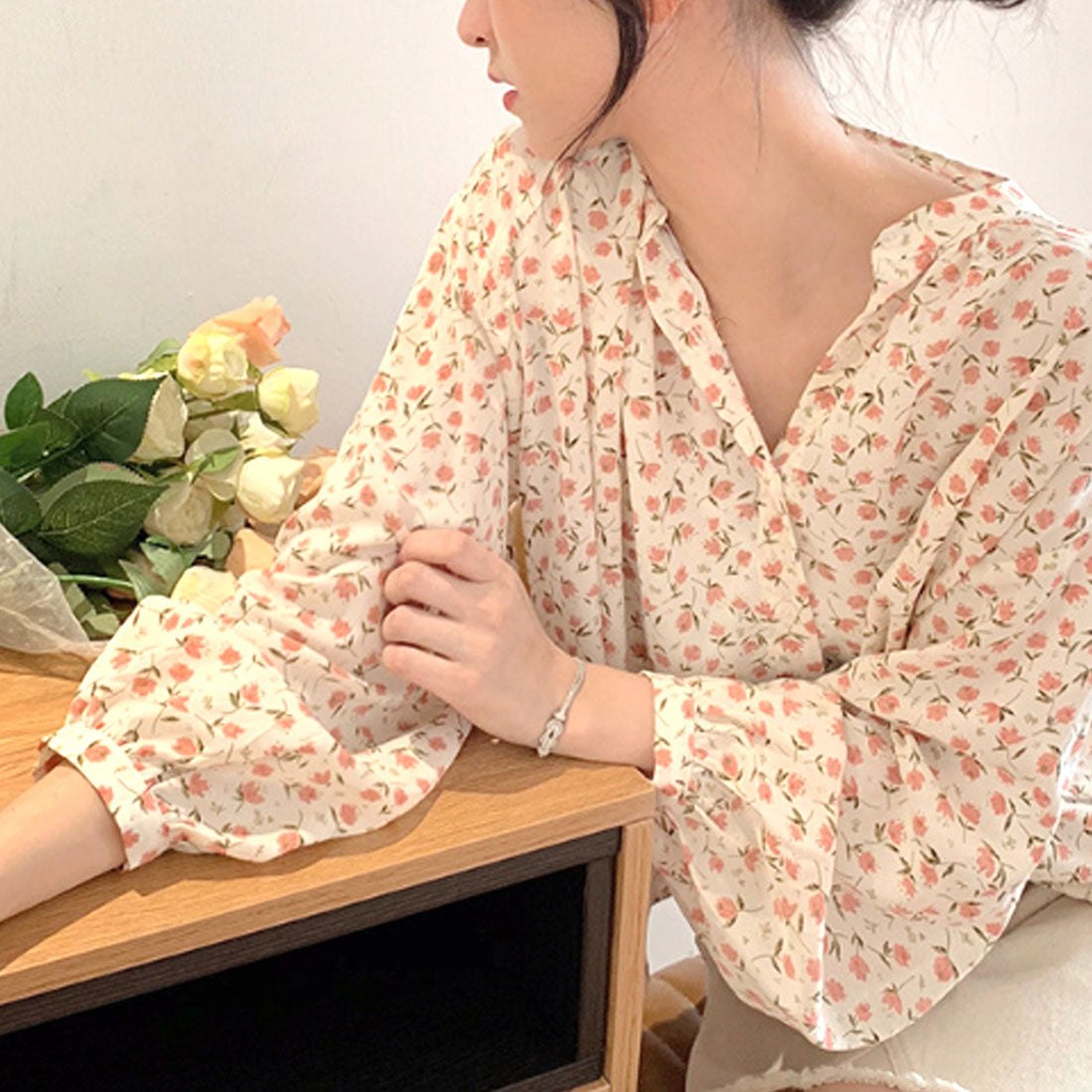 アミュレット Amulet 花柄フェミニンブラウス レディース トップス 長袖 春服 秋 10代 20代 30代 韓国ファッション 可愛い カジュア ル大きいサイズ レトロ