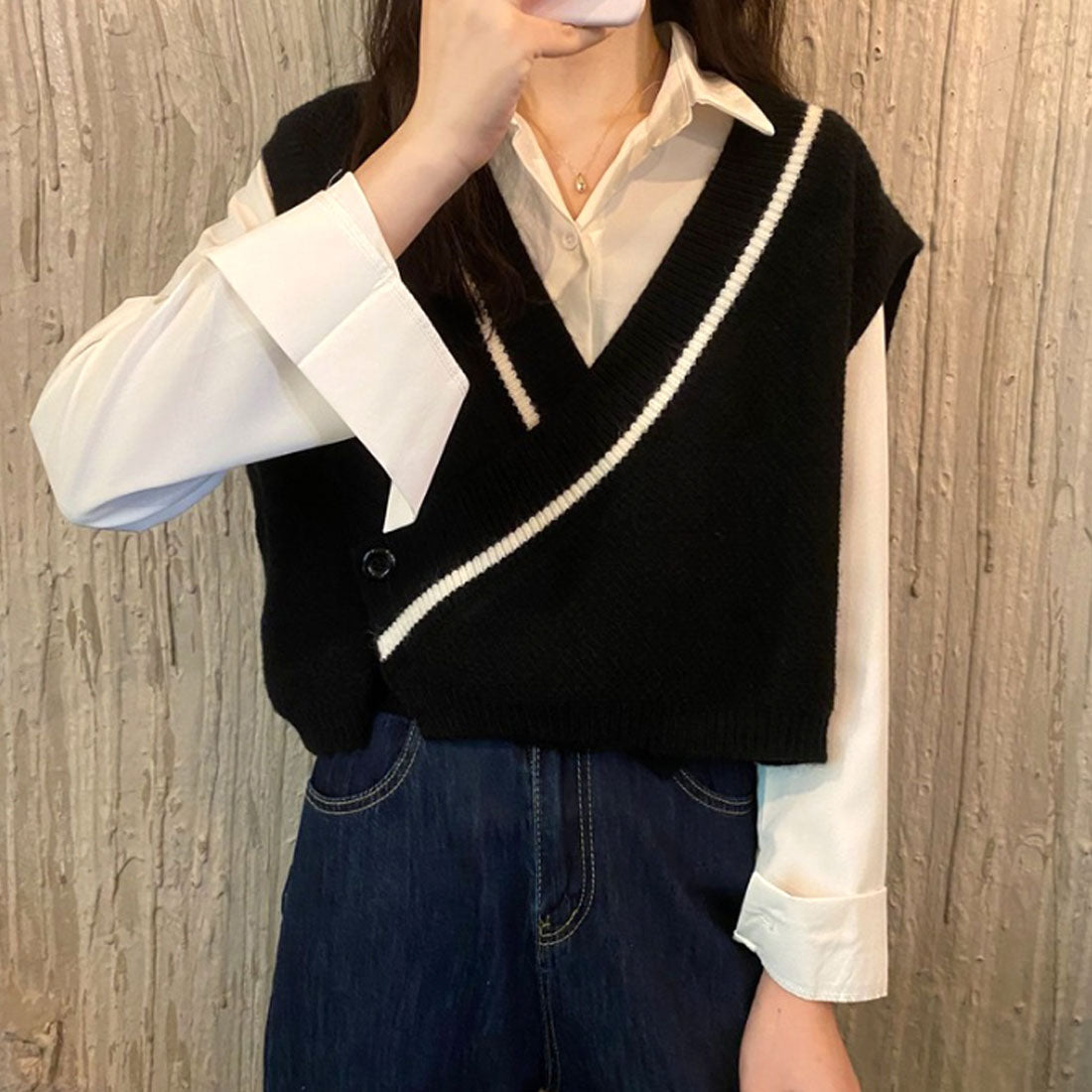 護身符的護身符短長v脖子最好的女士頂部春季服裝跌落在20多歲的韓國時尚短時辦公室休閒基本穿著