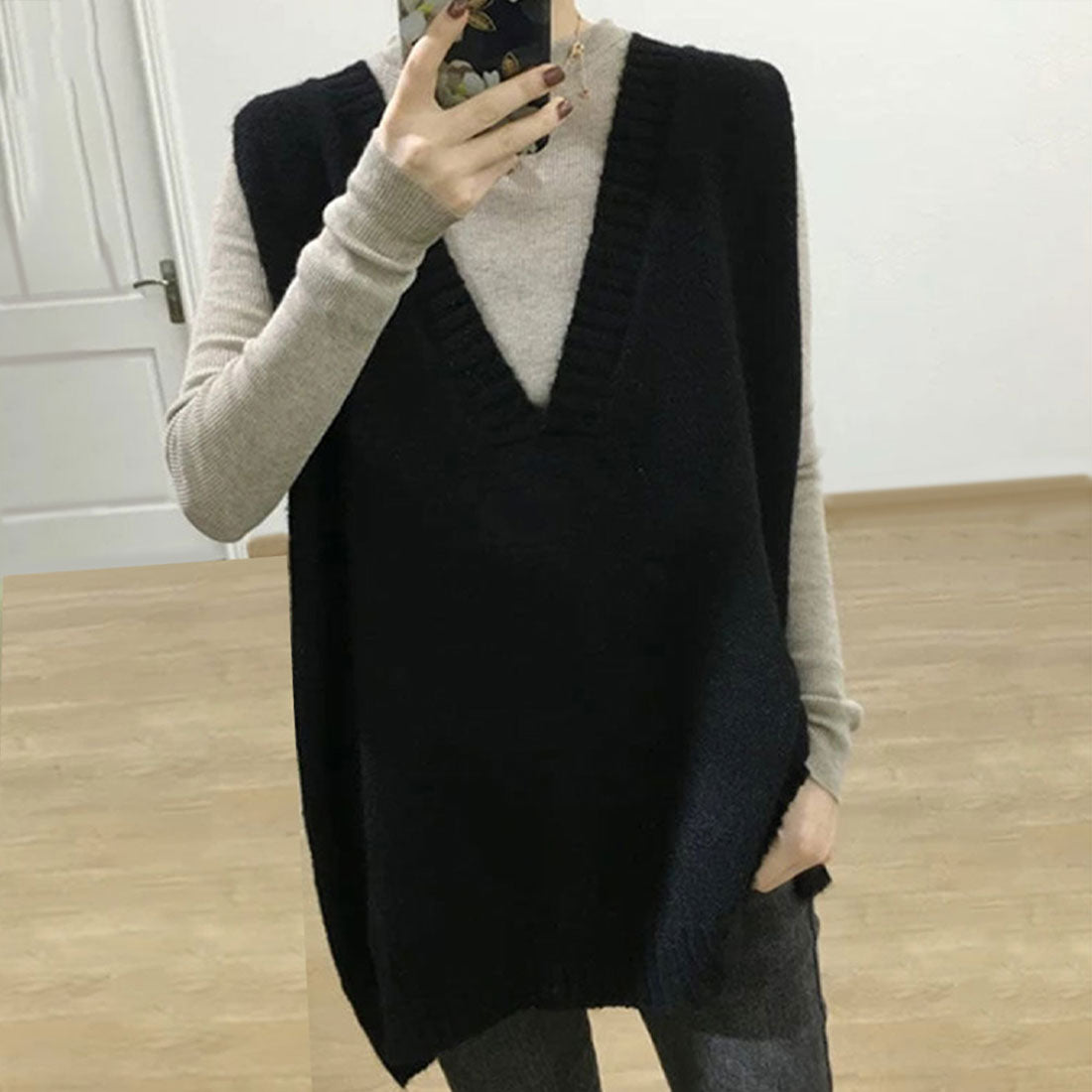 アミュレット Amulet オーバーVネックベスト 秋 冬 韓国ファッション 10代 20代 30代 レディース 暖かい 可愛い 大人カジュアル 黒 白 レイヤードアイテム