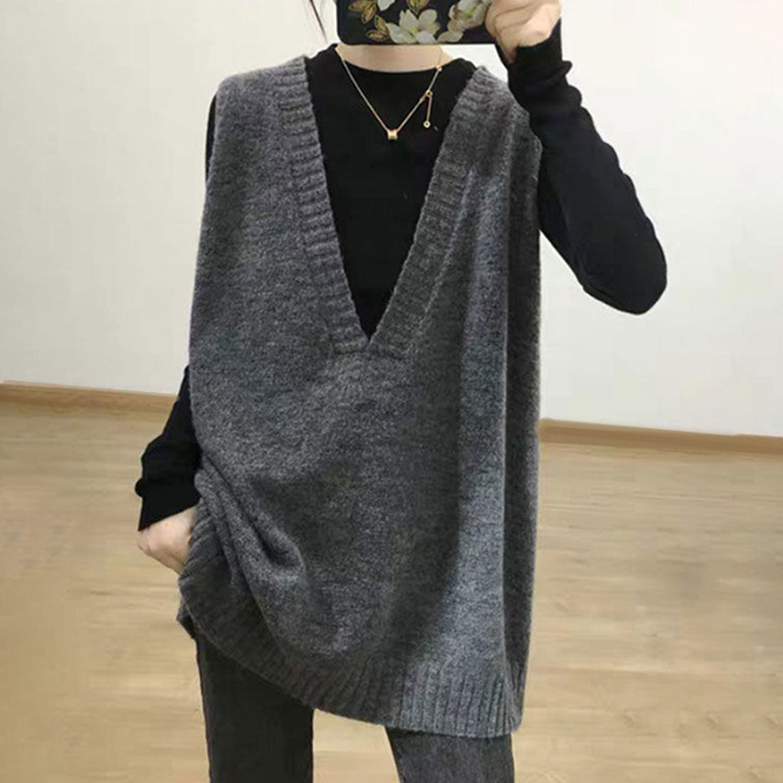 アミュレット Amulet オーバーVネックベスト 秋 冬 韓国ファッション 10代 20代 30代 レディース 暖かい 可愛い 大人カジュアル 黒 白 レイヤードアイテム