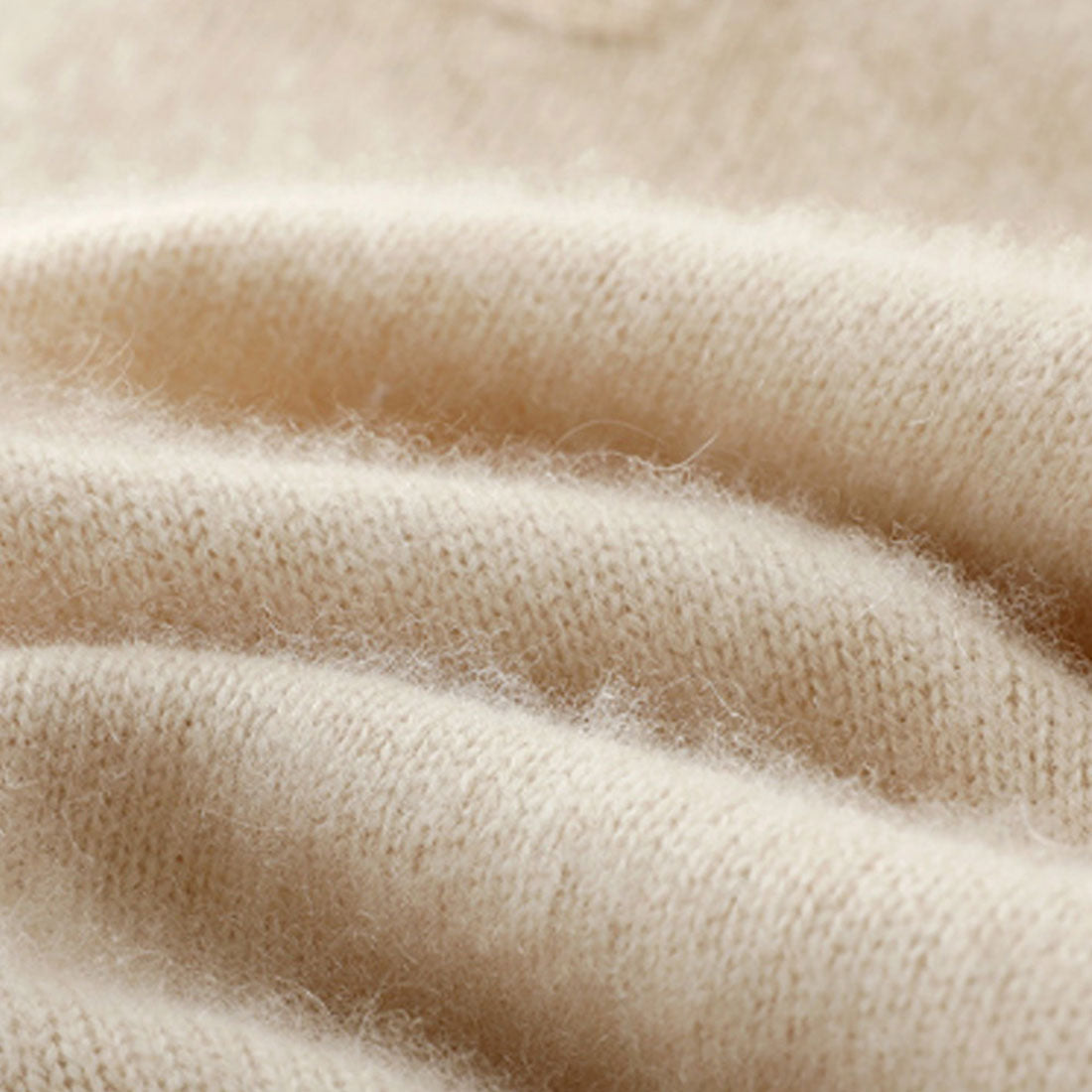 アミュレット Amulet オーバーVネックベスト 秋 冬 韓国ファッション 10代 20代 30代 レディース 暖かい 可愛い 大人カジュアル 黒 白 レイヤードアイテム