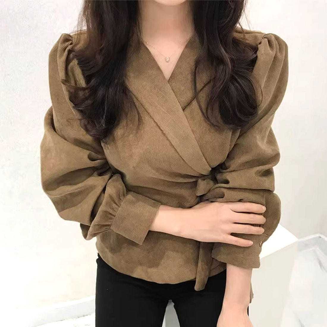 Amulet Cashcool Blouse Women's 10s 20s 30s Korean Fashion Spring Autumn Casual Long Sleeve Simple Stylish Cute White Black Plain