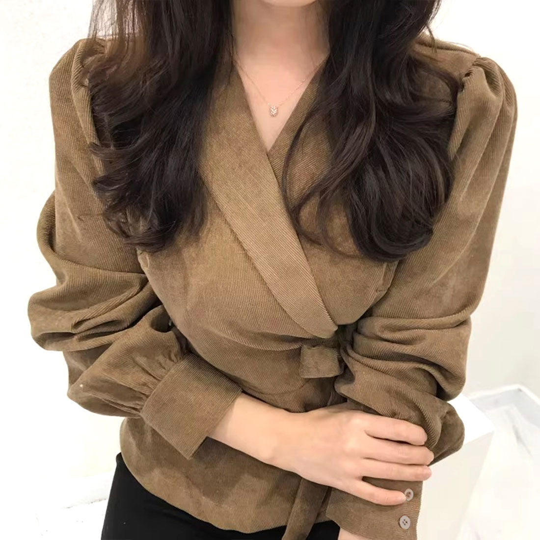 Amulet Cashcool Blouse Women's 10s 20s 30s Korean Fashion Spring Autumn Casual Long Sleeve Simple Stylish Cute White Black Plain