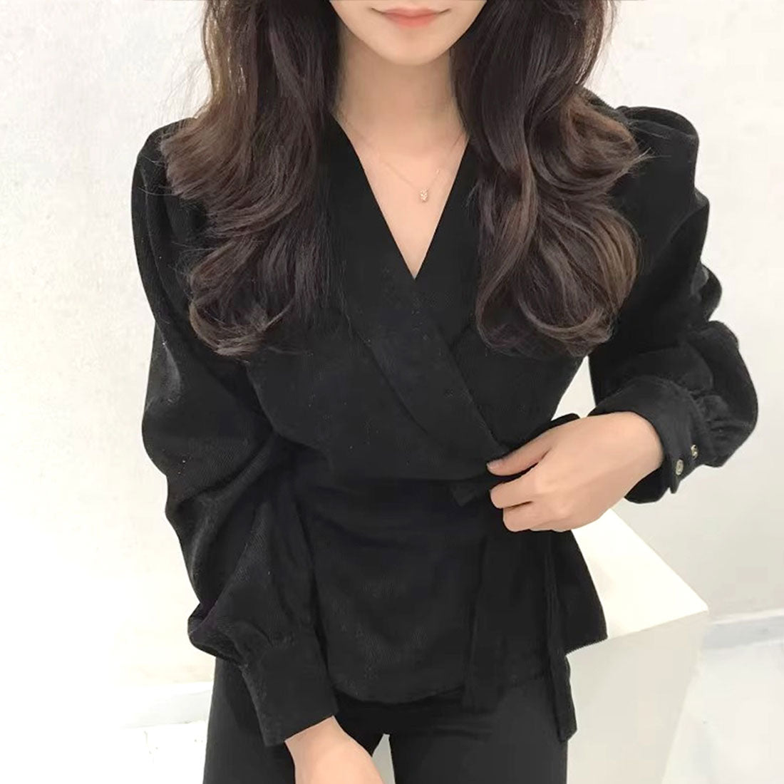 アミュレット Amulet カシュクールブラウス レディース 10代 20代 30代 韓国ファッション 春 秋 カジュアル 長袖 シンプル おしゃれ 可愛い 白 黒 無地 (ブラック) ブラック
