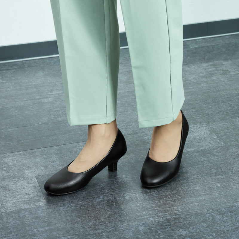 アキュアーズ AcureZ 仕事でも活躍!約5cmヒールのラウンドトゥパンプス (ブラック) ブラック