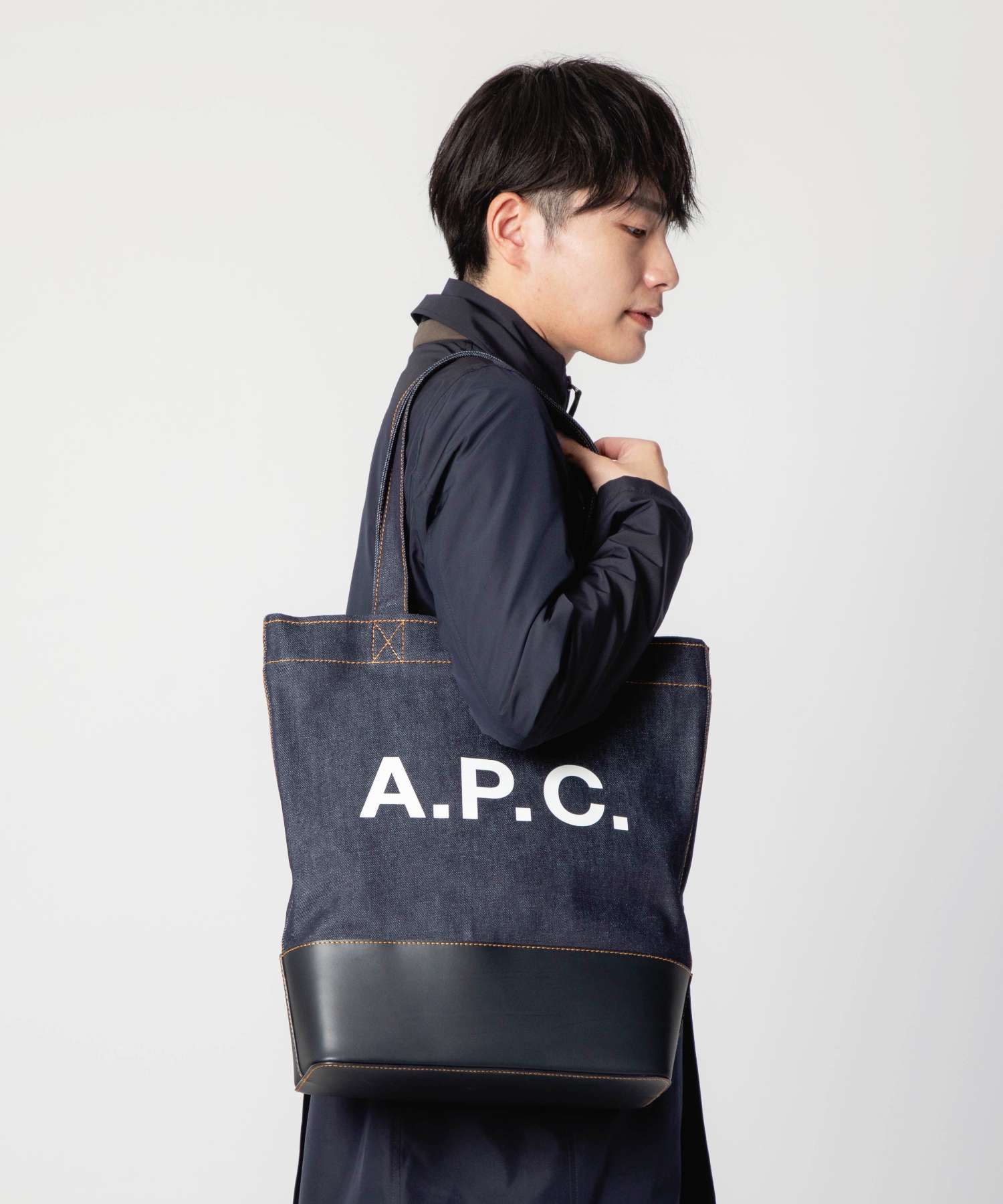 A.P.C. CODDP M61444 Tote Bag for Men and Women, Handbag, Shoulder Bag, Denim, A4, Lightweight, Simple, Smooth Leather