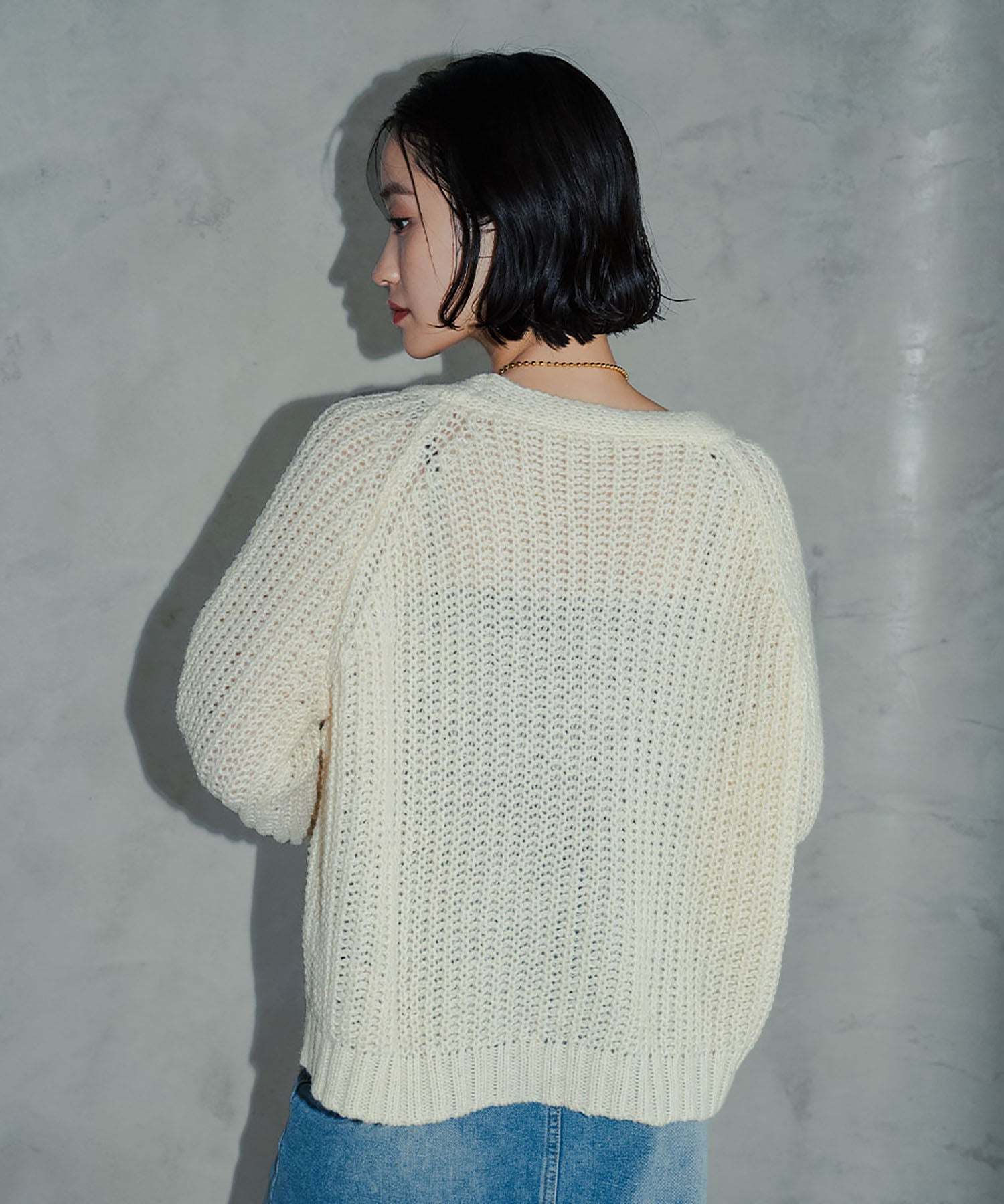 アンピルーラ Ampirula Vネックケーブルニットカーディガン (アイボリー) アイボリー