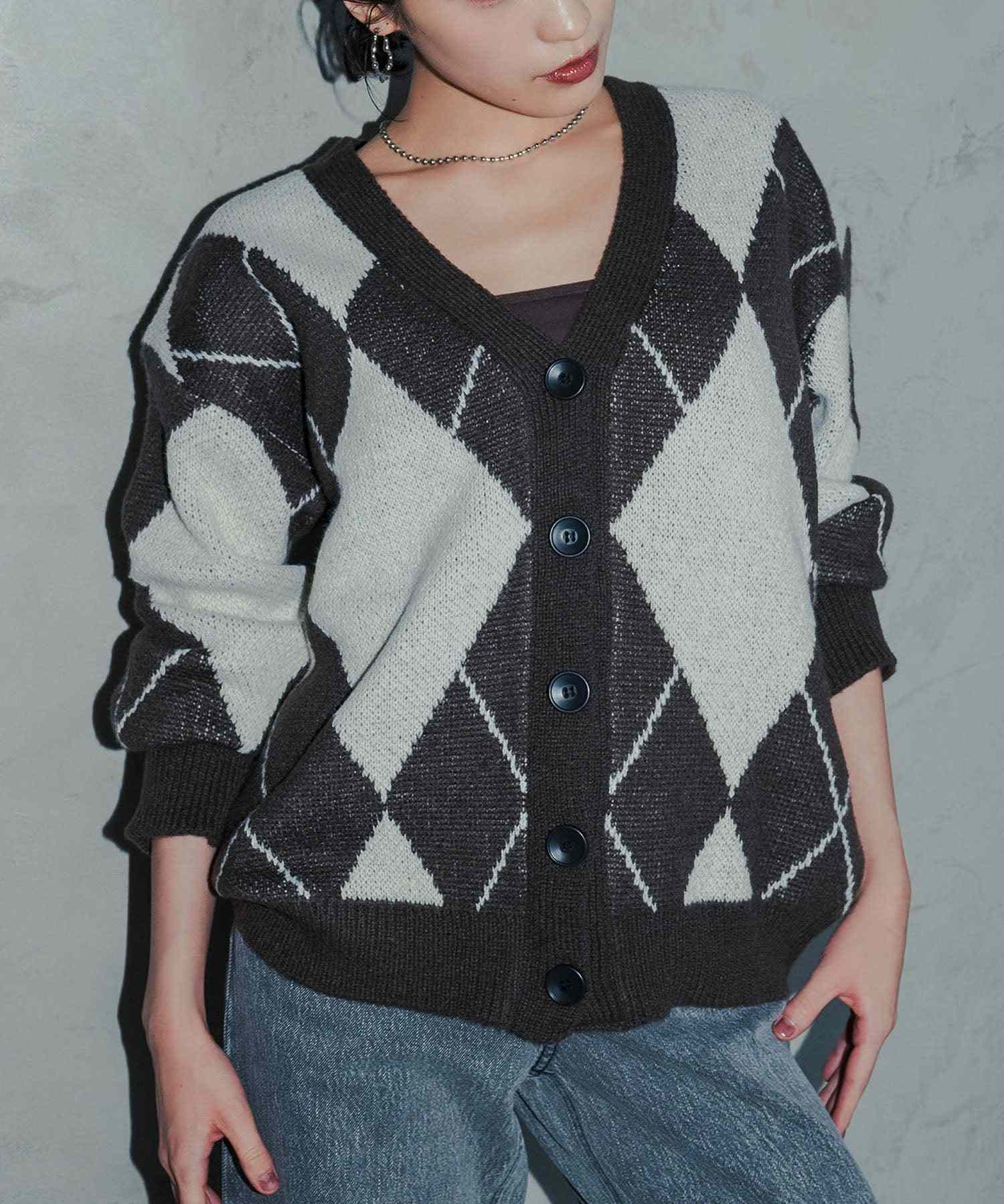 アンピルーラ Ampirula アーガイル柄Vネックニットカーディガン (ブラウンアイボリー) ブラウンアイボリー