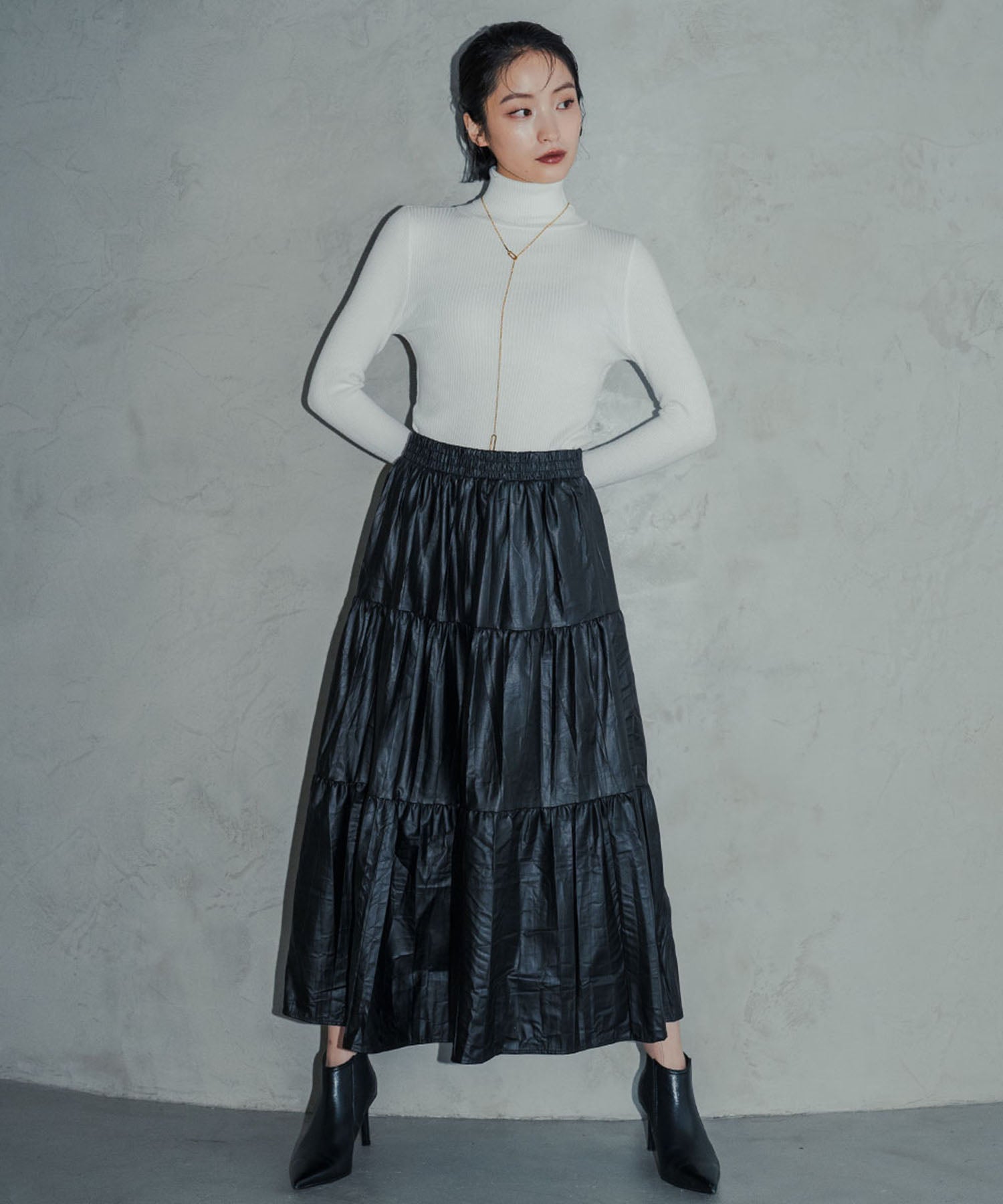 アンピルーラ Ampirula ハイネックニットプルオーバー (ホワイト) ホワイト