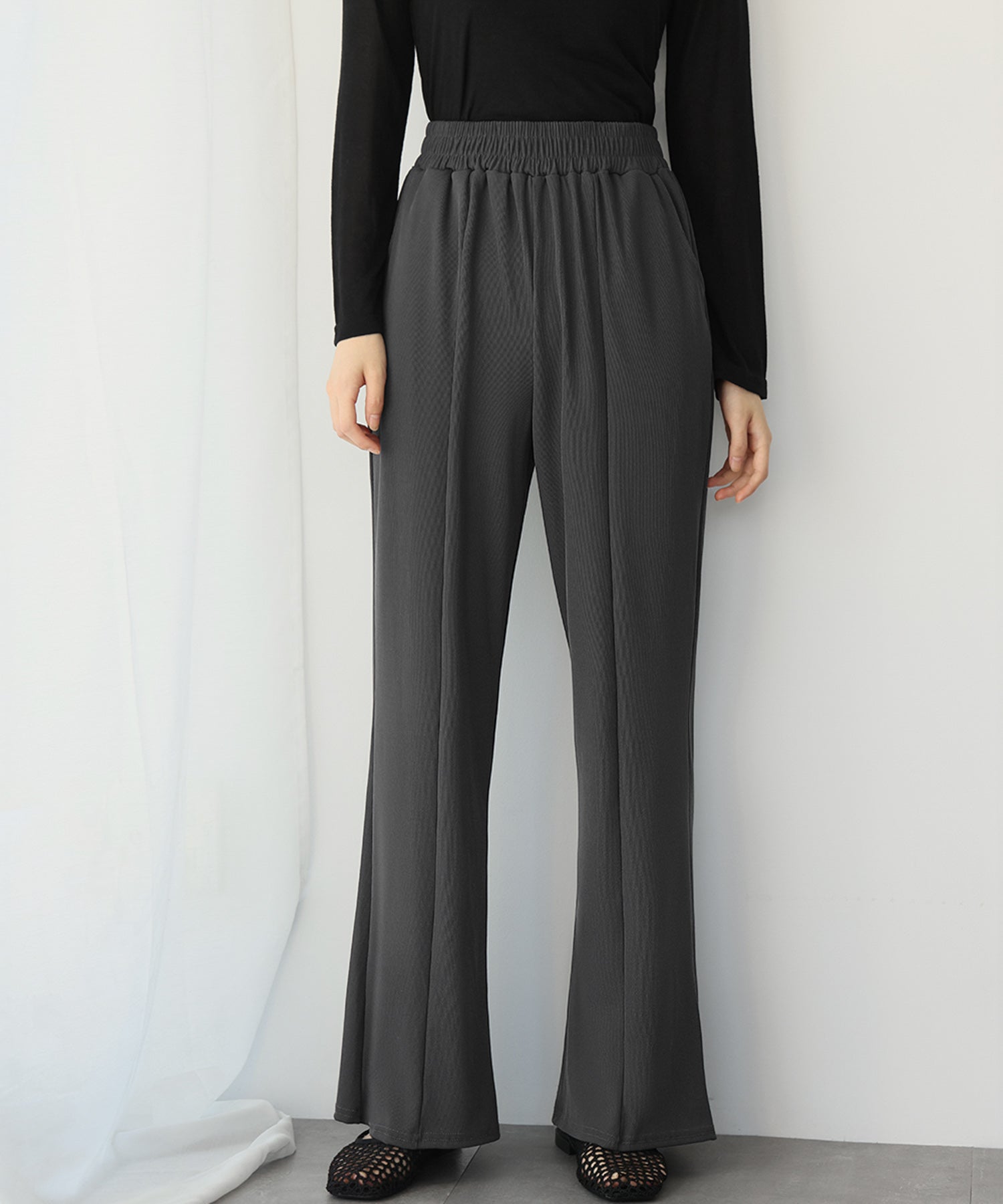 アンピルーラ Ampirula 【2025SS】センターラインフレアワイドパンツ【洗える】 (グレー) グレー