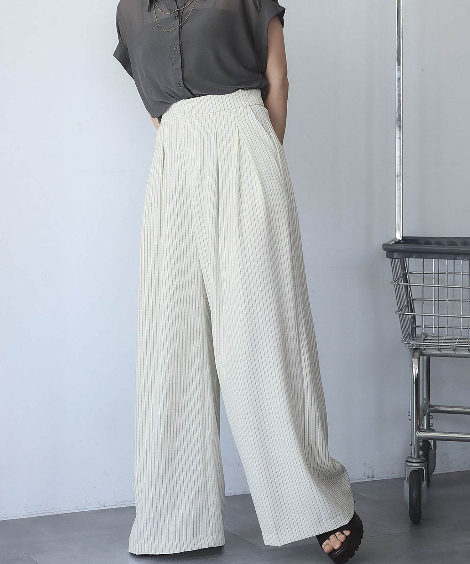 アンピルーラ Ampirula ツータックピンストライプワイドフレアパンツ (オフホワイト) オフホワイト