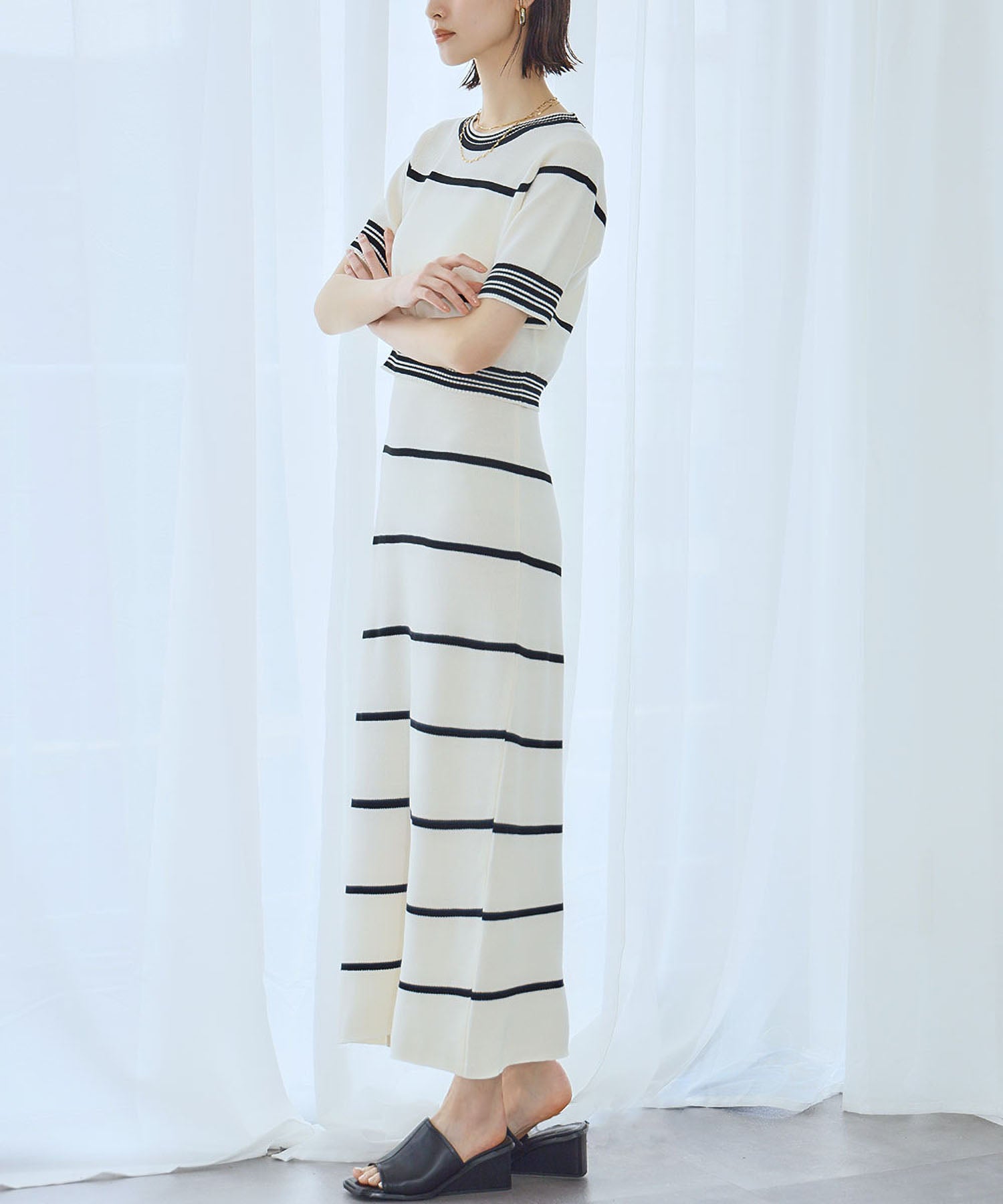 アンピルーラ Ampirula ボーダーニットセットアップ (オフホワイト) オフホワイト