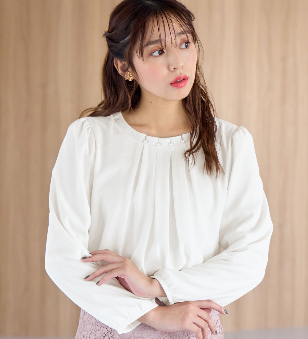 アロッタ Alotta あったか裏地付ネックパールブラウス