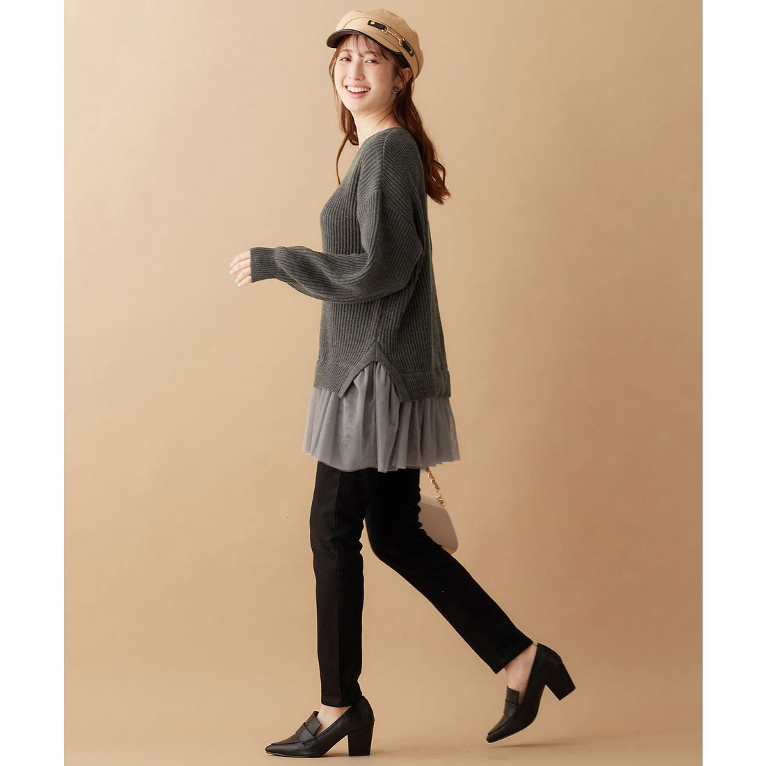 裾チュールレイヤード風ニット ベージュ