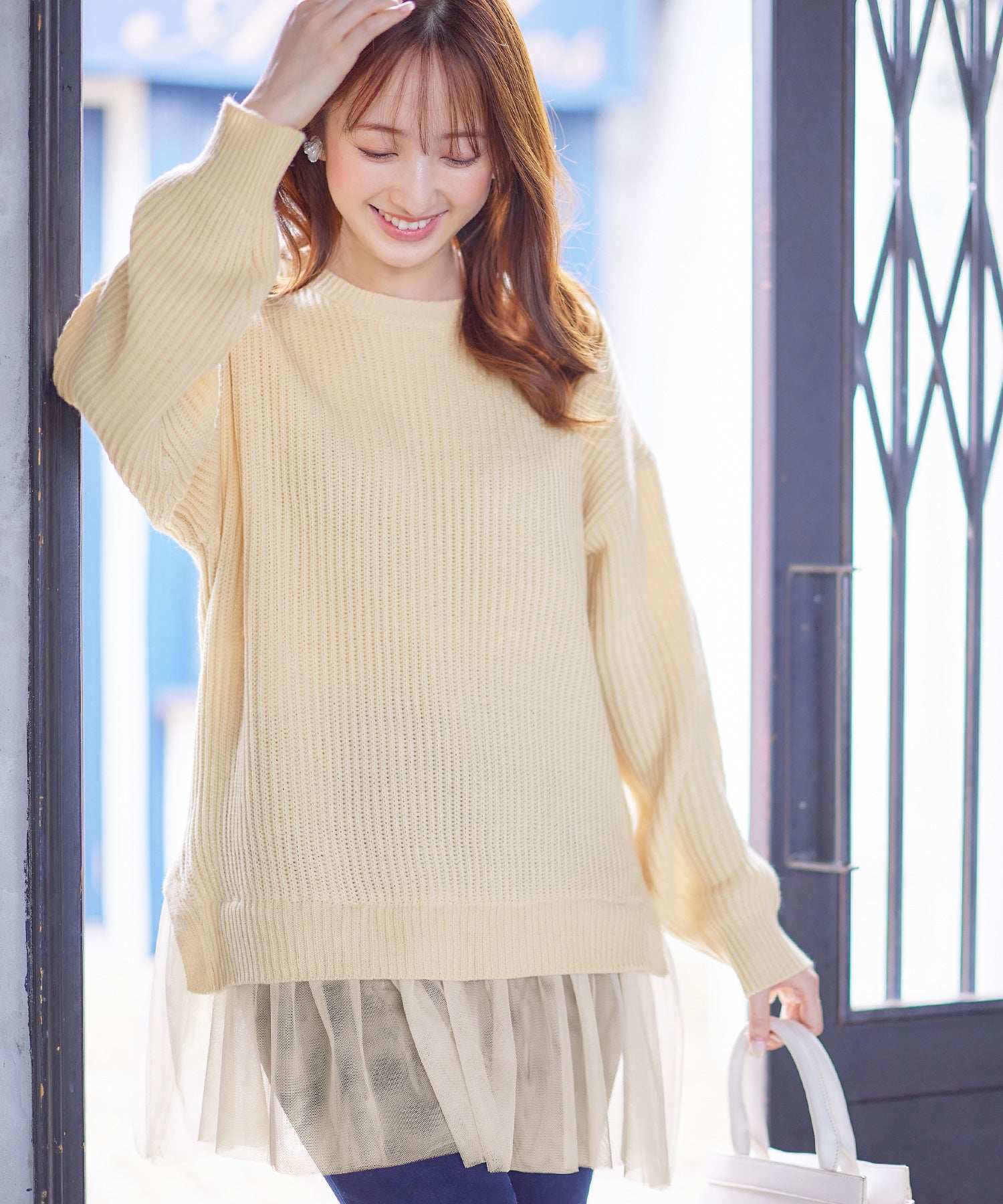 裾チュールレイヤード風ニット アイボリー