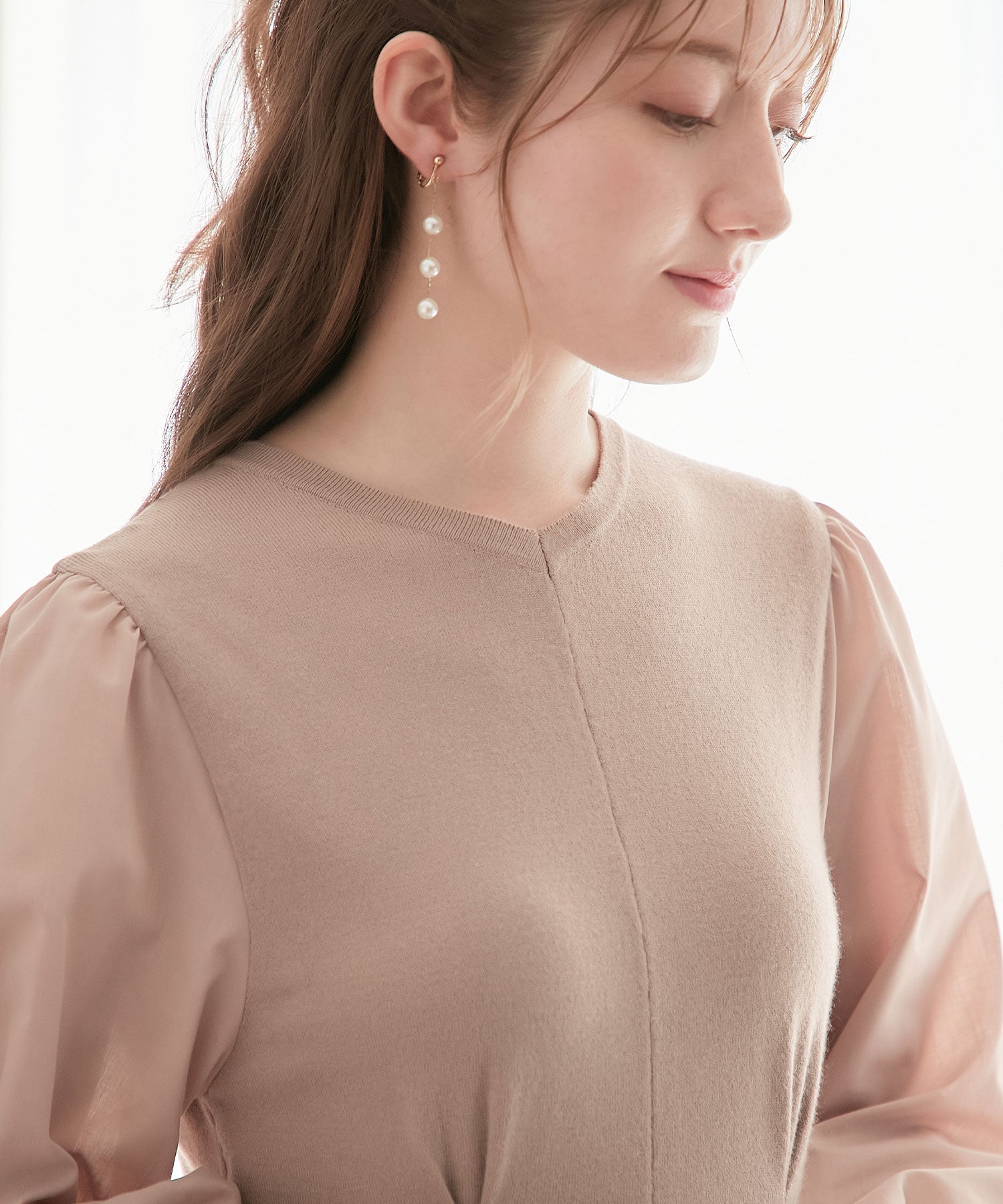 アロッタ Alotta 異素材キャンディー袖ニットワンピース (ベージュ) ベージュ