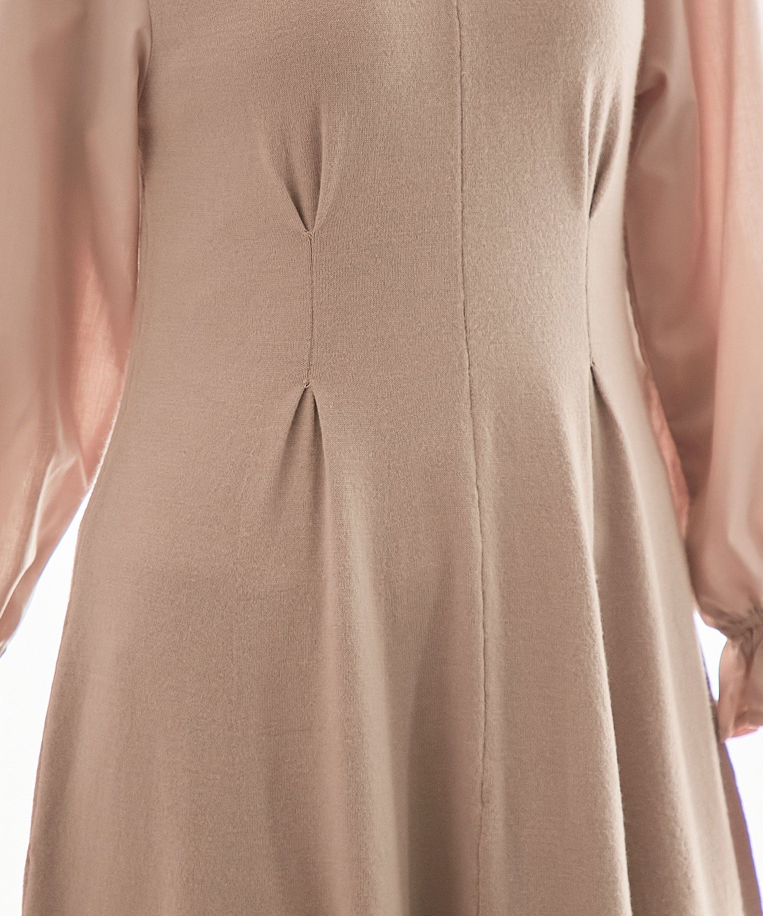 アロッタ Alotta 異素材キャンディー袖ニットワンピース (ベージュ) ベージュ