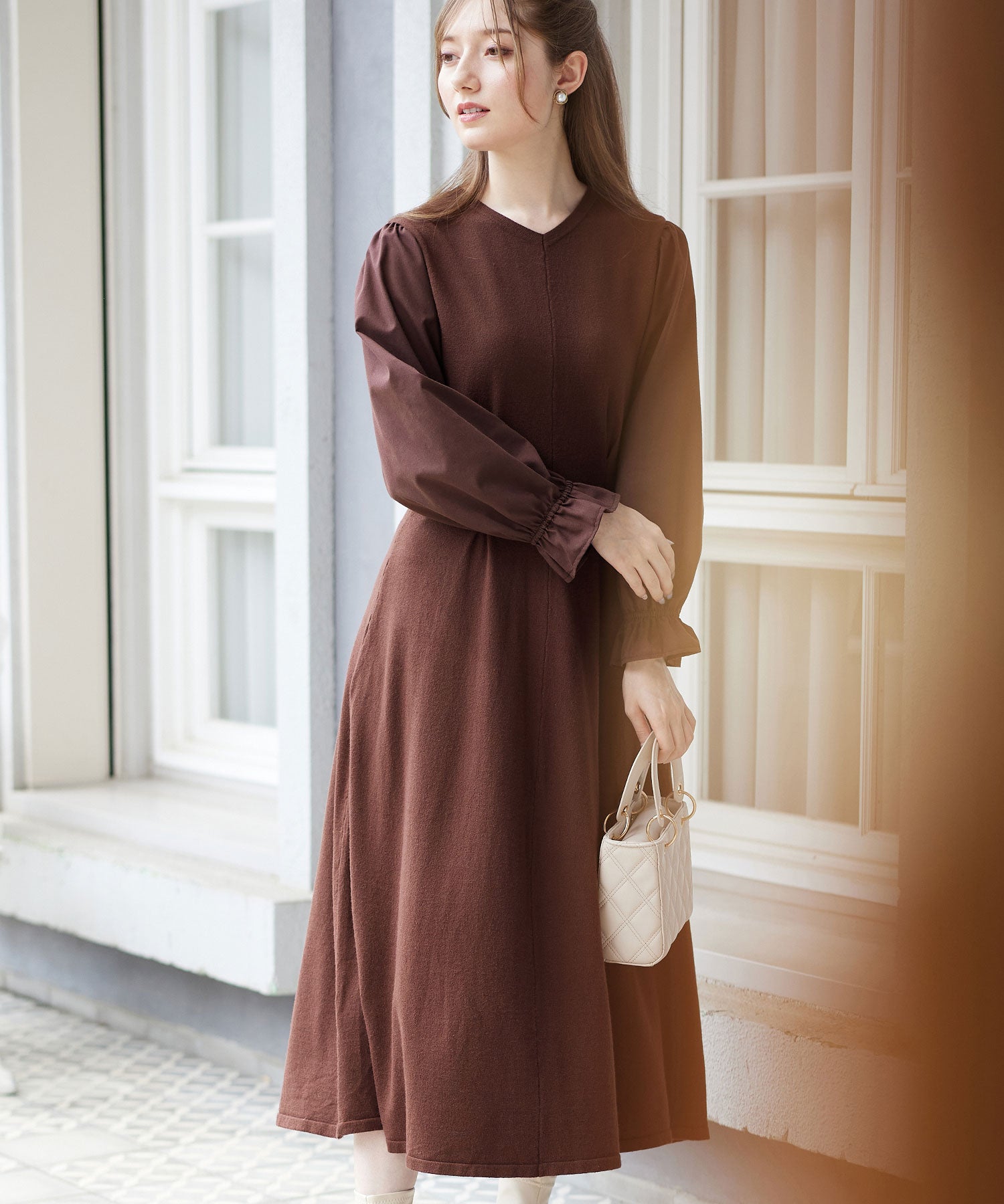 アロッタ Alotta 異素材キャンディー袖ニットワンピース (ブラウン) ブラウン